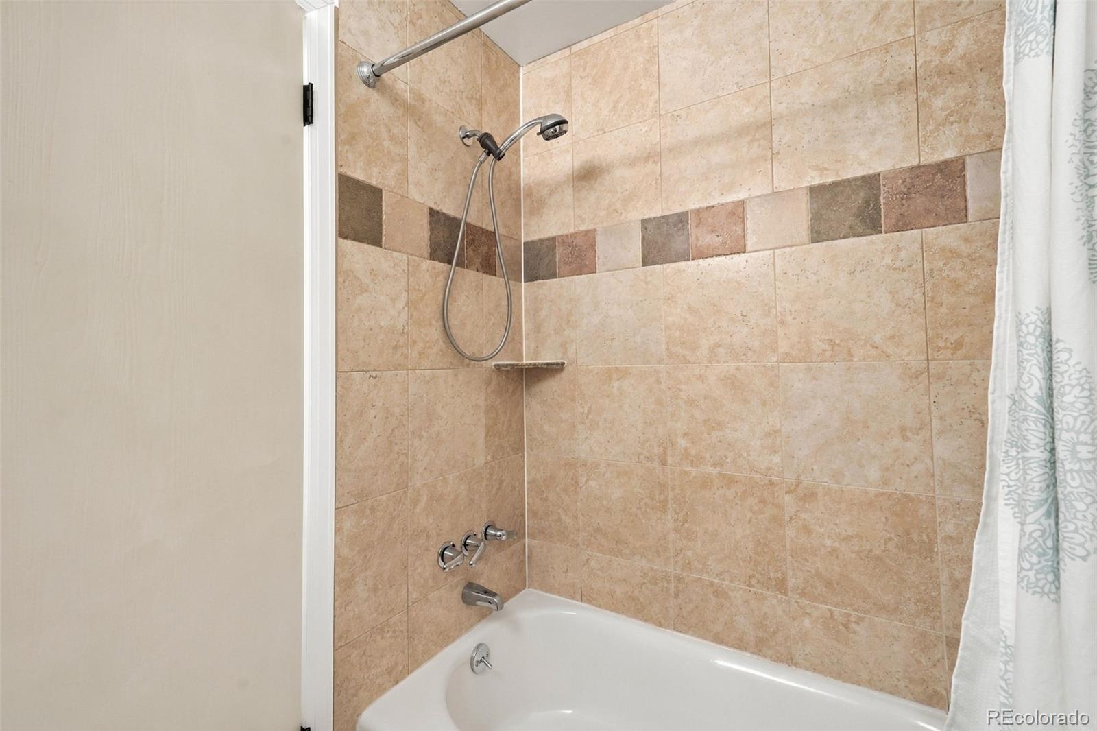 MLS Image #27 for 688 e phillips drive,littleton, Colorado