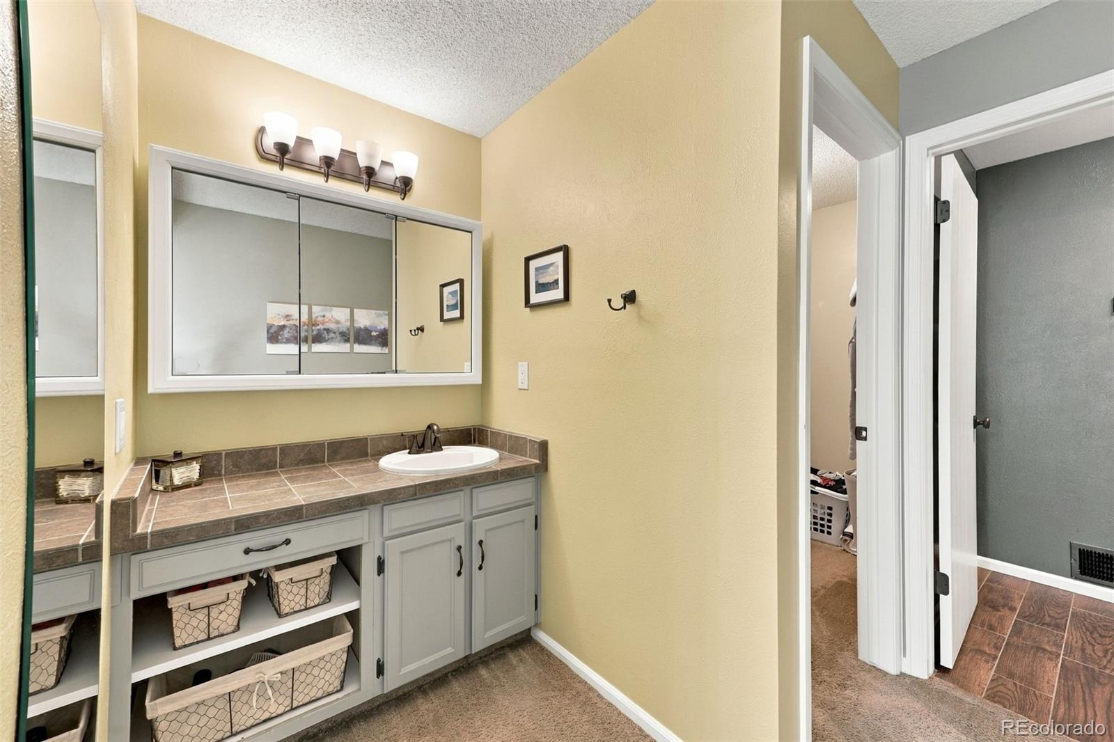 MLS Image #31 for 688 e phillips drive,littleton, Colorado