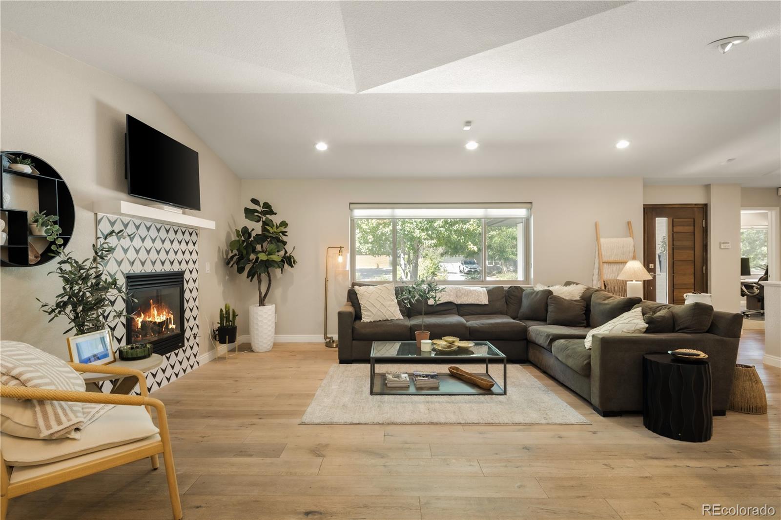 MLS Image #19 for 556 s garfield street,denver, Colorado