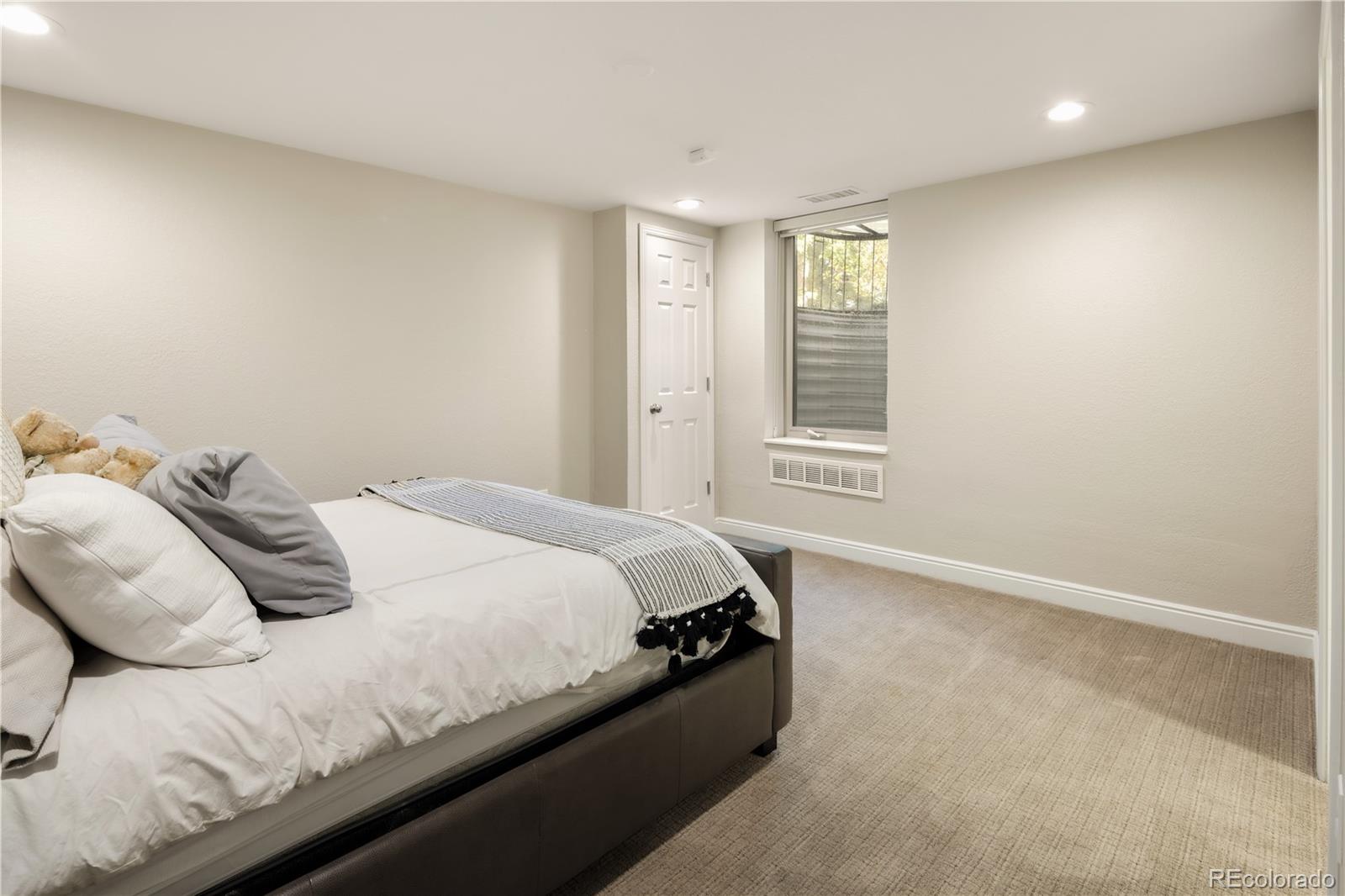 MLS Image #23 for 556 s garfield street,denver, Colorado