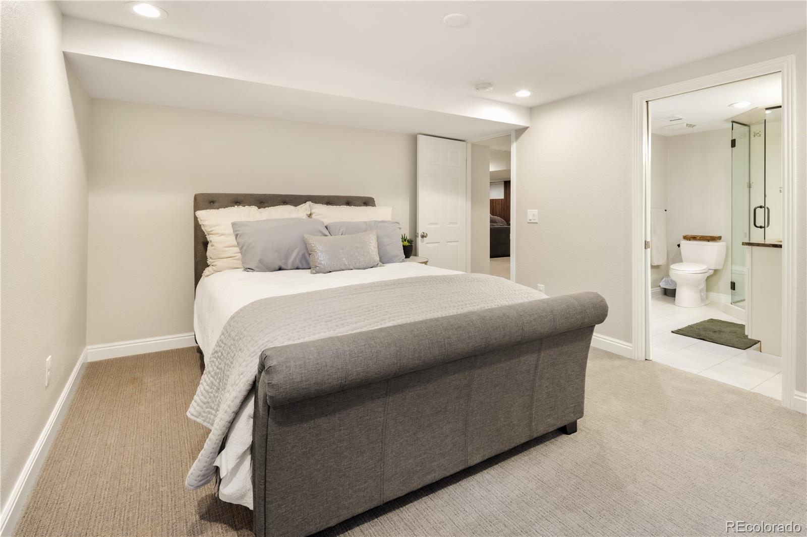 MLS Image #29 for 556 s garfield street,denver, Colorado