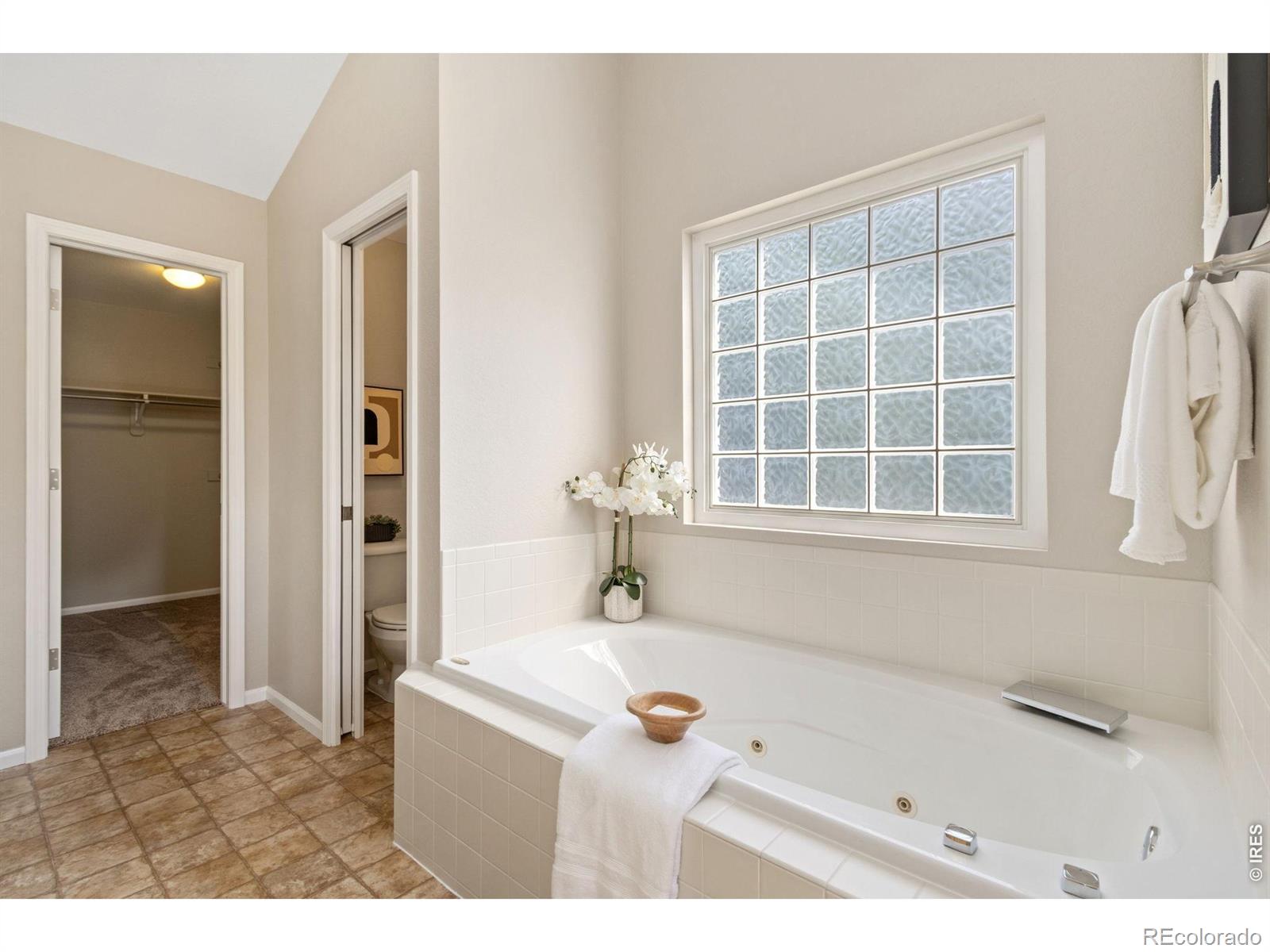 MLS Image #17 for 201  poudre bay ,windsor, Colorado
