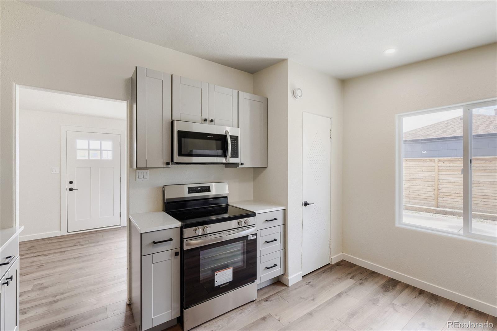 MLS Image #8 for 1631 w hoye place,denver, Colorado