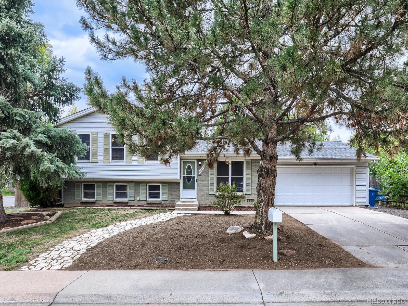 MLS Image #2 for 16398 e warren avenue,aurora, Colorado