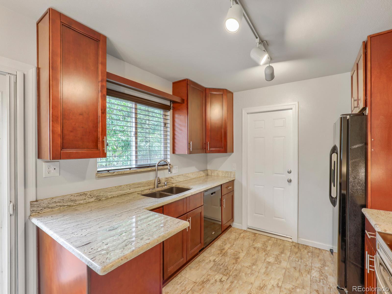 MLS Image #6 for 16398 e warren avenue,aurora, Colorado