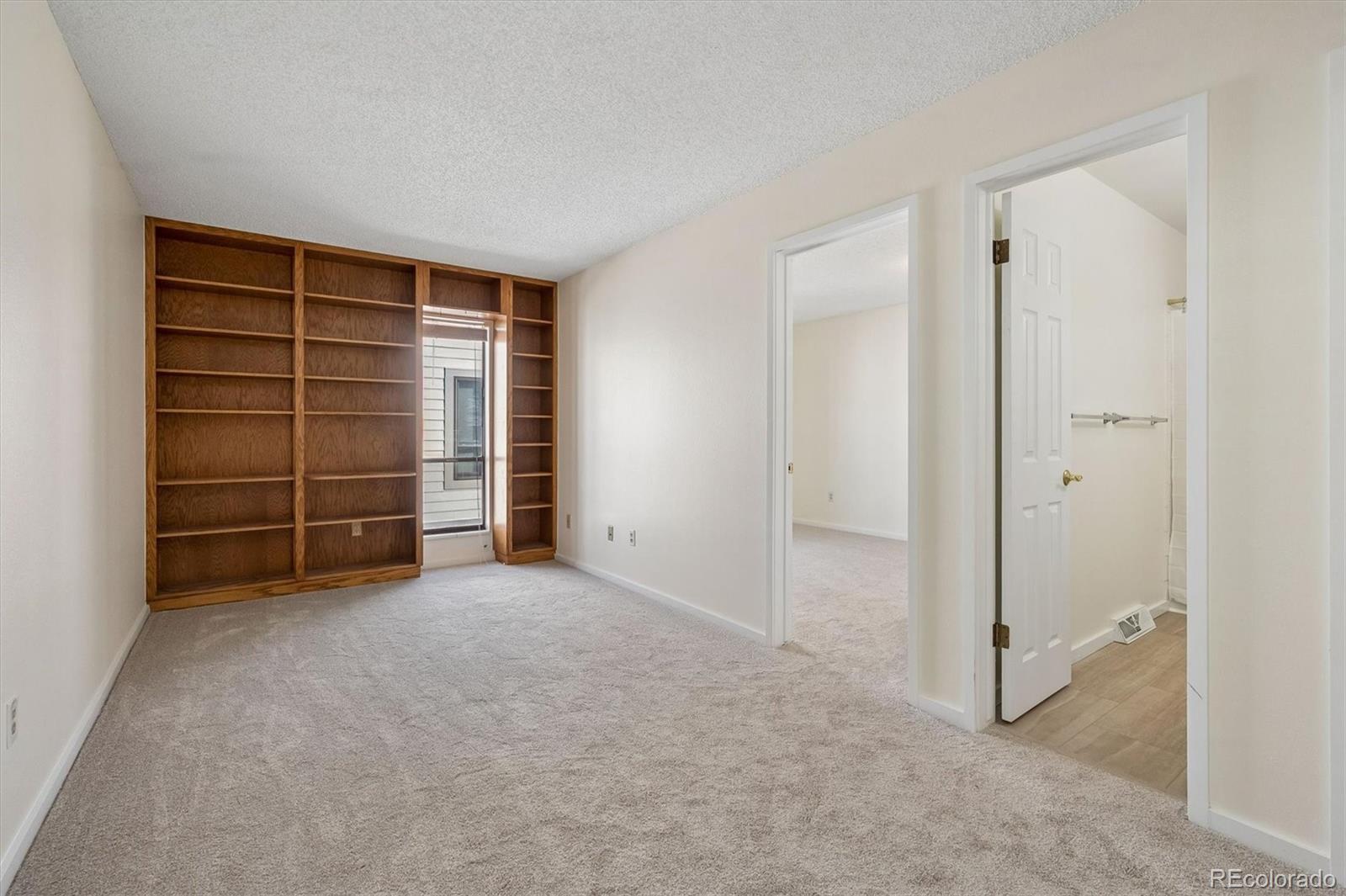 MLS Image #18 for 929 n washington street 5,denver, Colorado