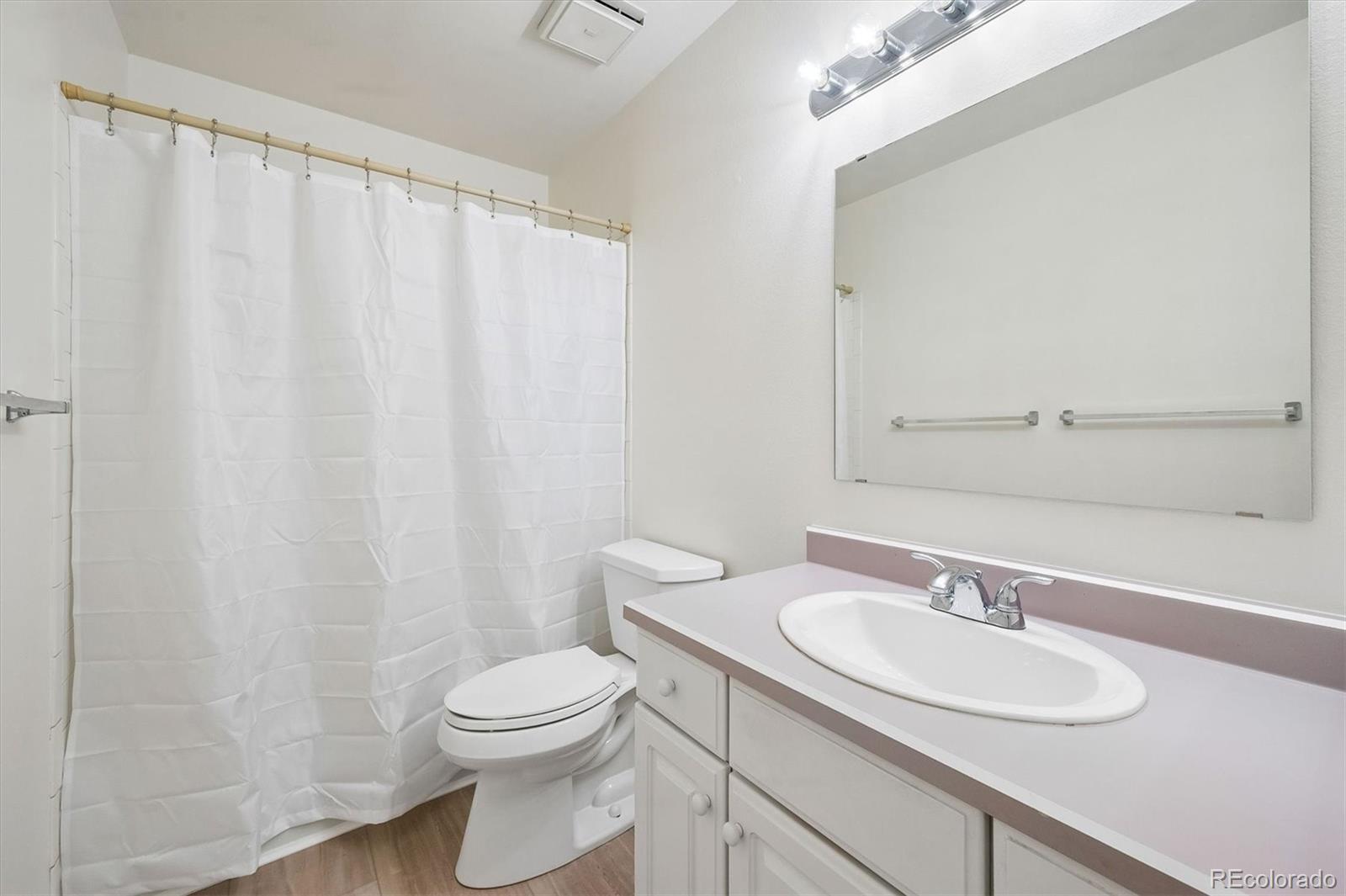 MLS Image #20 for 929 n washington street 5,denver, Colorado