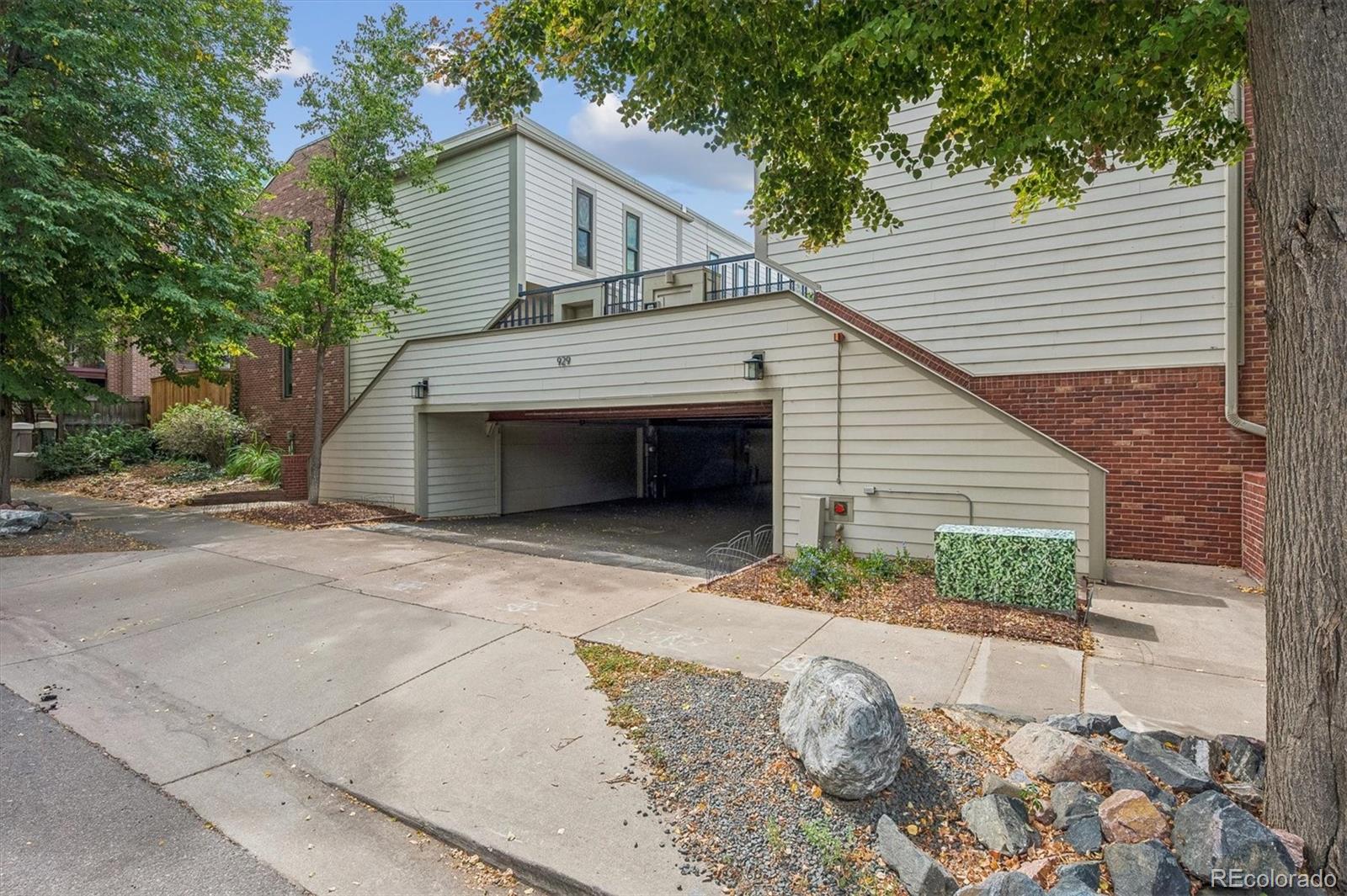 MLS Image #23 for 929 n washington street 5,denver, Colorado