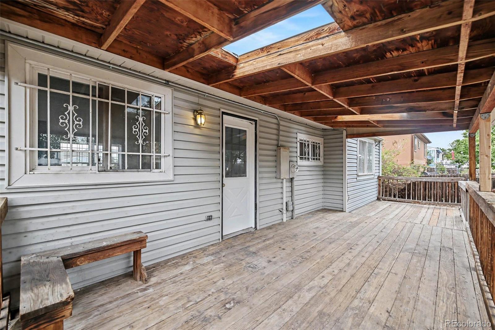 MLS Image #11 for 5104  columbus way,denver, Colorado