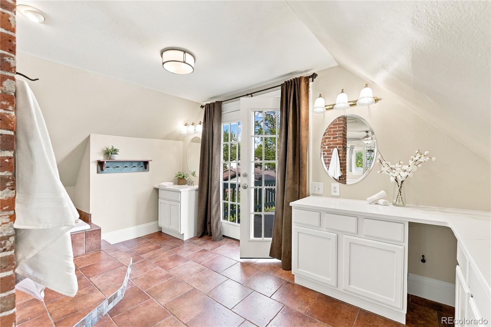 MLS Image #20 for 1462 s grant street,denver, Colorado