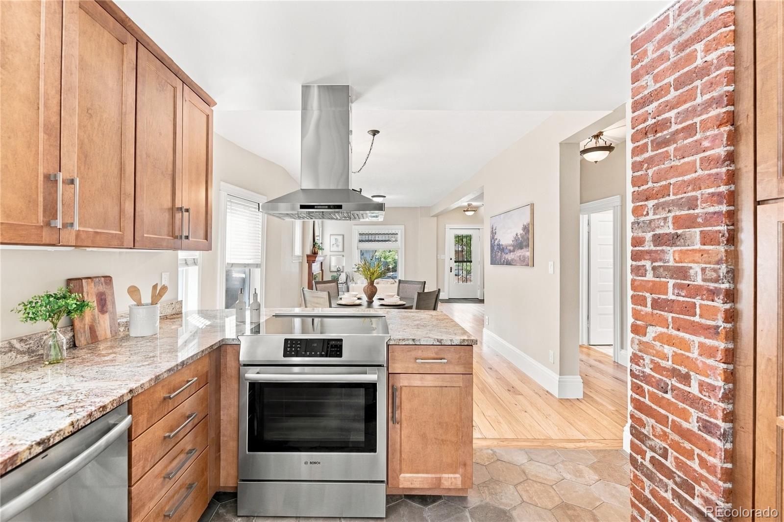 MLS Image #7 for 1462 s grant street,denver, Colorado