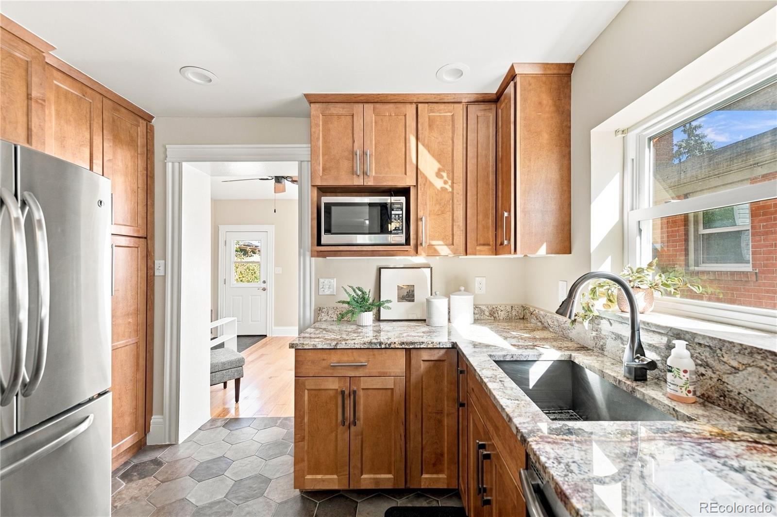 MLS Image #8 for 1462 s grant street,denver, Colorado