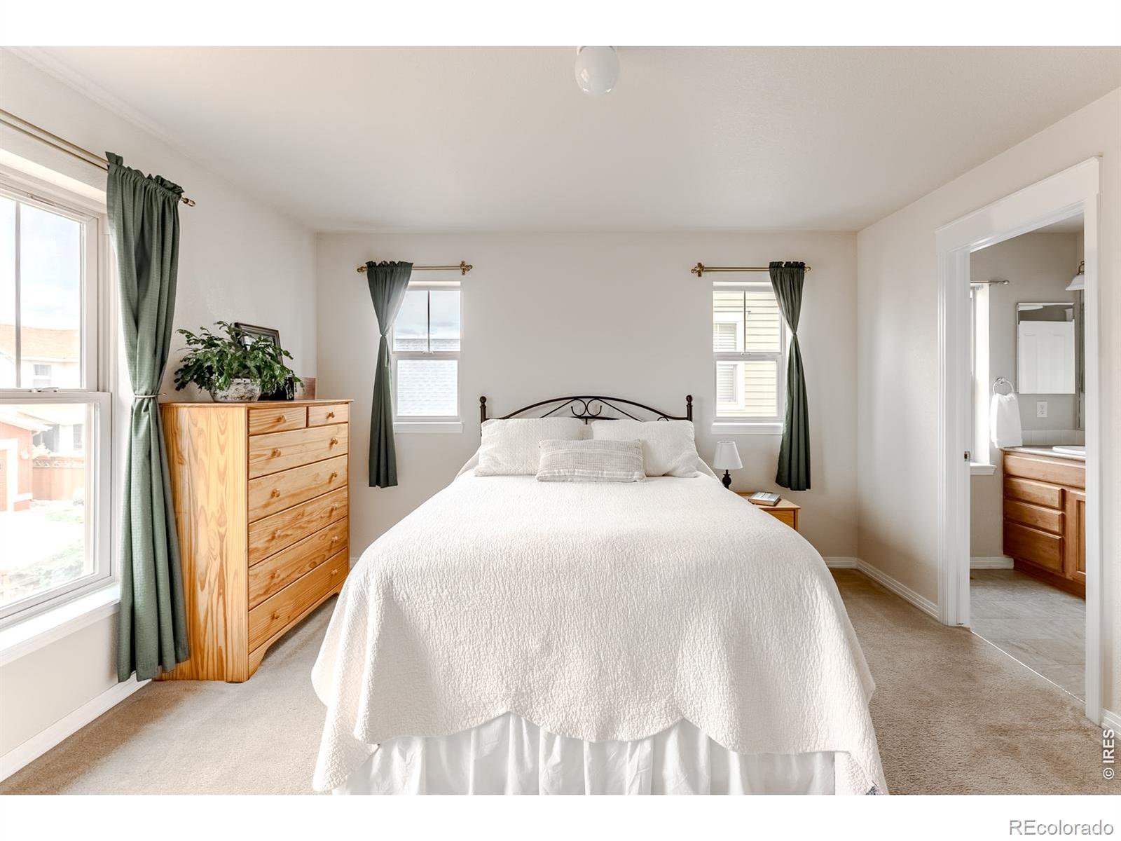 MLS Image #15 for 1422  haystack way,lafayette, Colorado