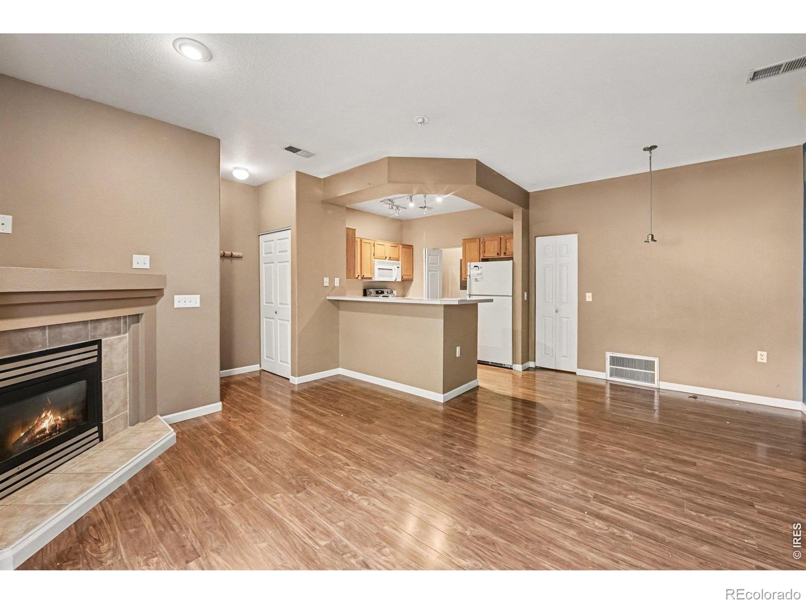 MLS Image #5 for 4545  wheaton drive,fort collins, Colorado