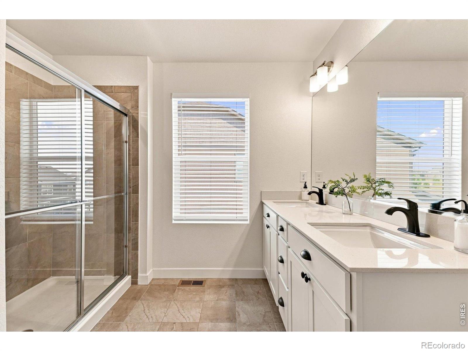 MLS Image #22 for 15732  syracuse court,thornton, Colorado