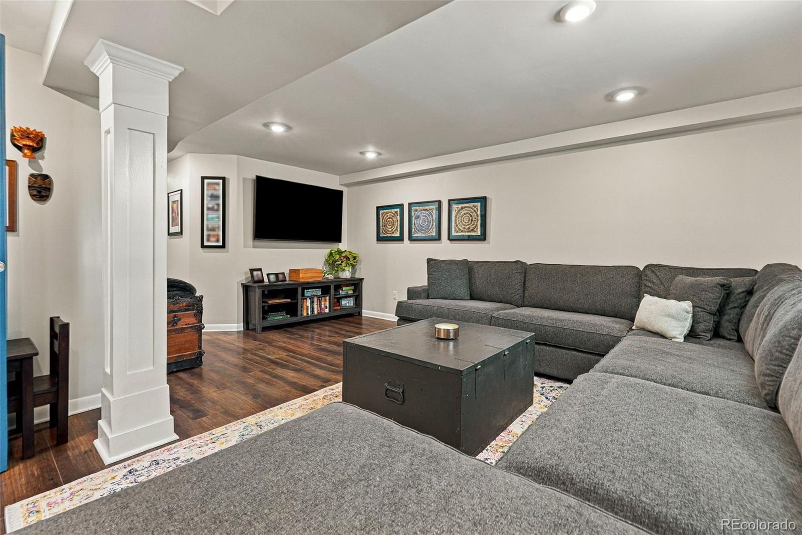 MLS Image #31 for 1663 s vrain street,denver, Colorado