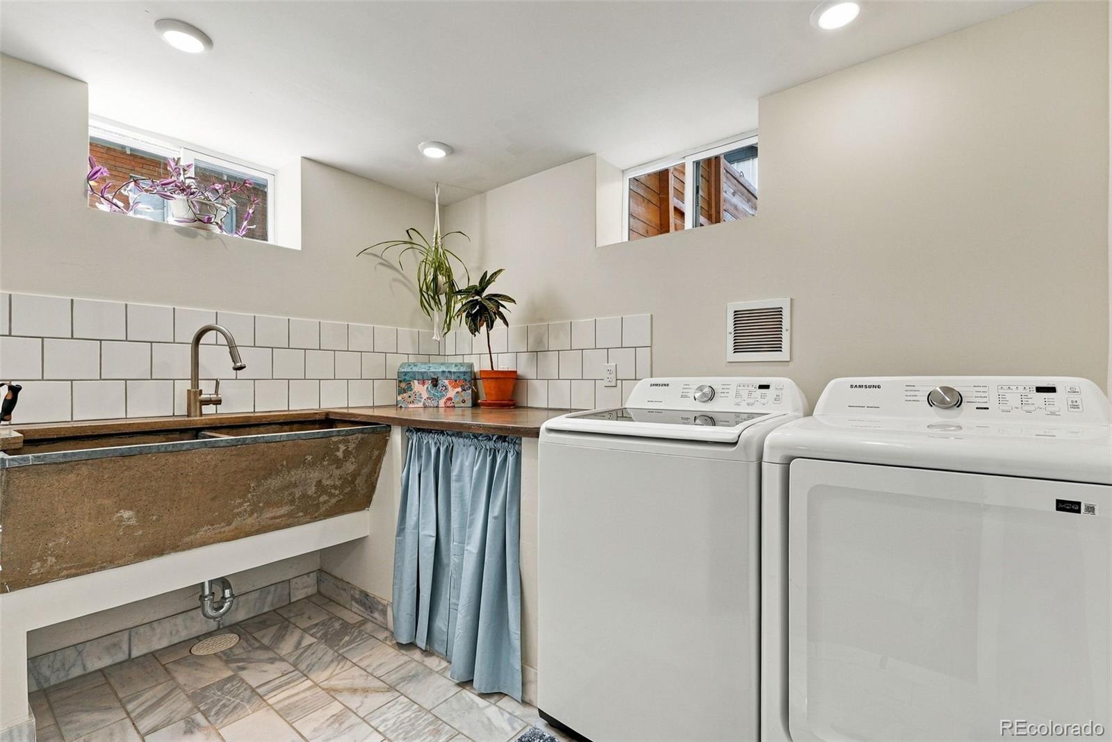 MLS Image #37 for 1663 s vrain street,denver, Colorado