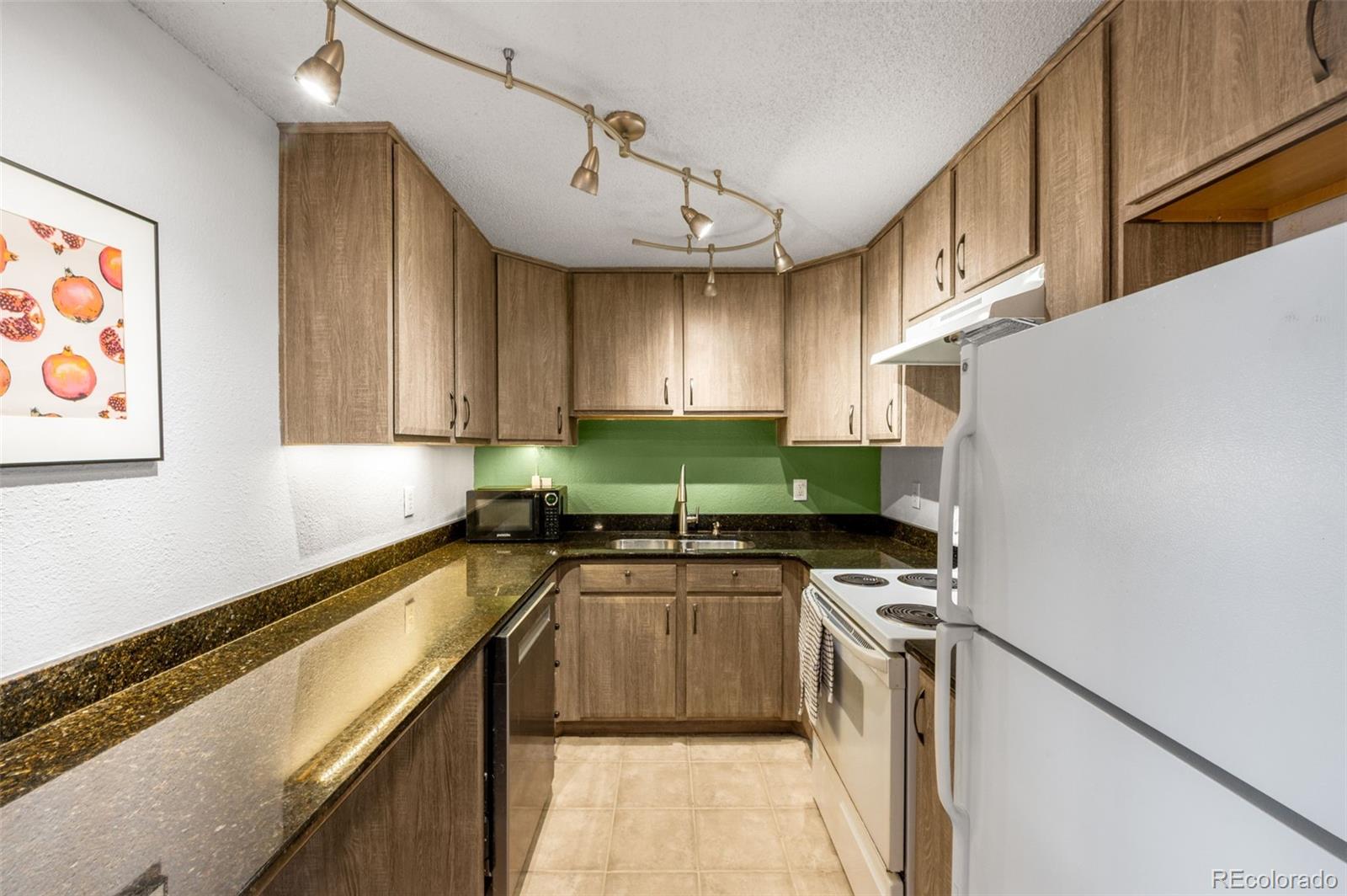 MLS Image #17 for 1029 e 8th avenue 504,denver, Colorado