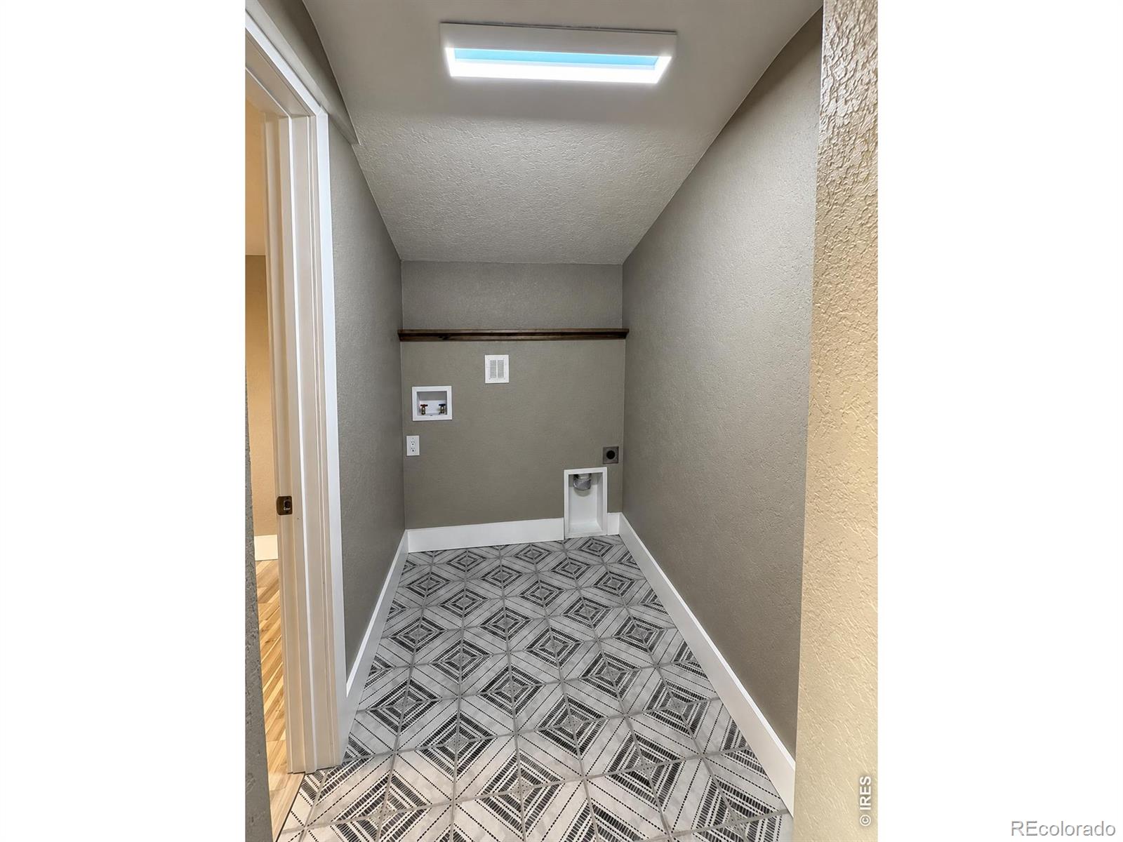 MLS Image #6 for 1524  main street,louisville, Colorado