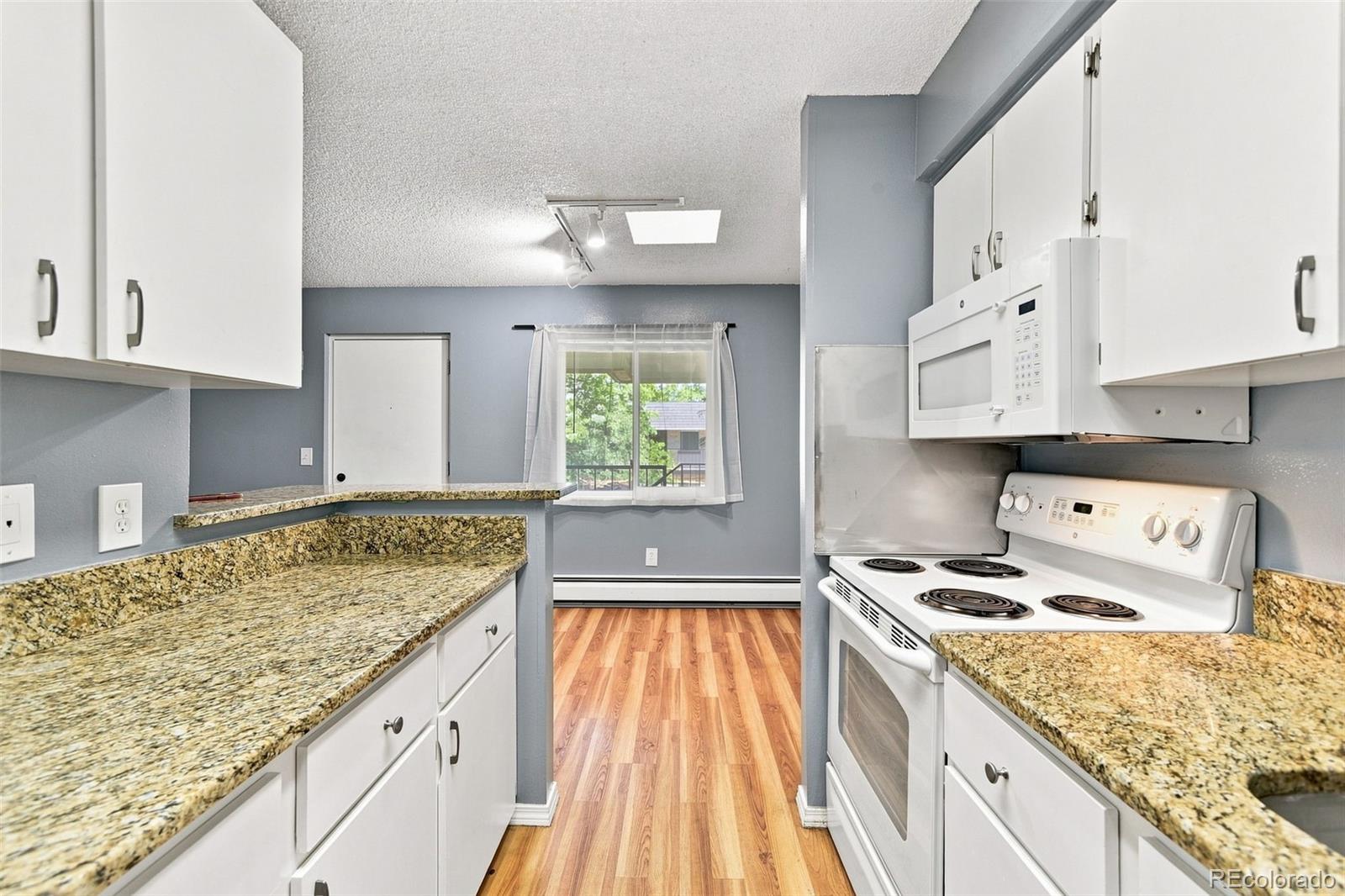 MLS Image #11 for 5770 e warren avenue,denver, Colorado