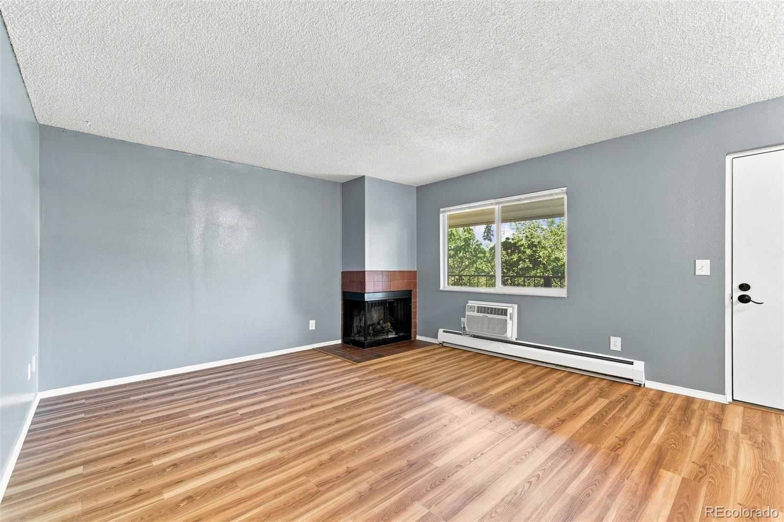 MLS Image #2 for 5770 e warren avenue,denver, Colorado