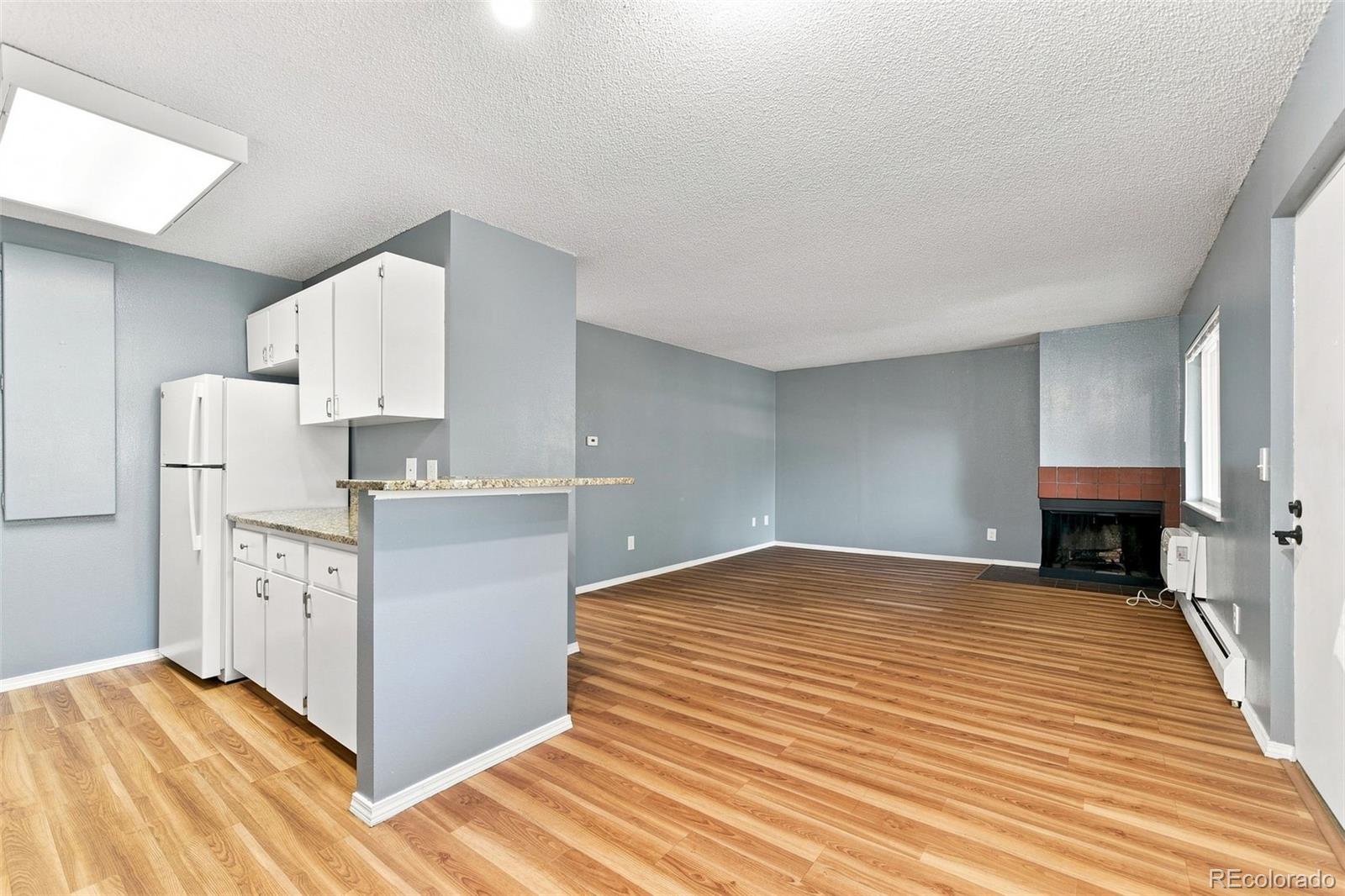 MLS Image #8 for 5770 e warren avenue,denver, Colorado