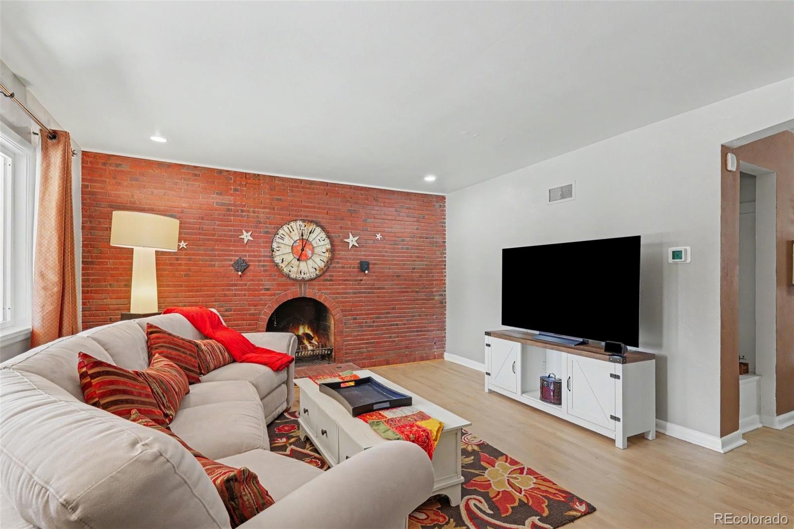 MLS Image #3 for 1385  dayton street,aurora, Colorado