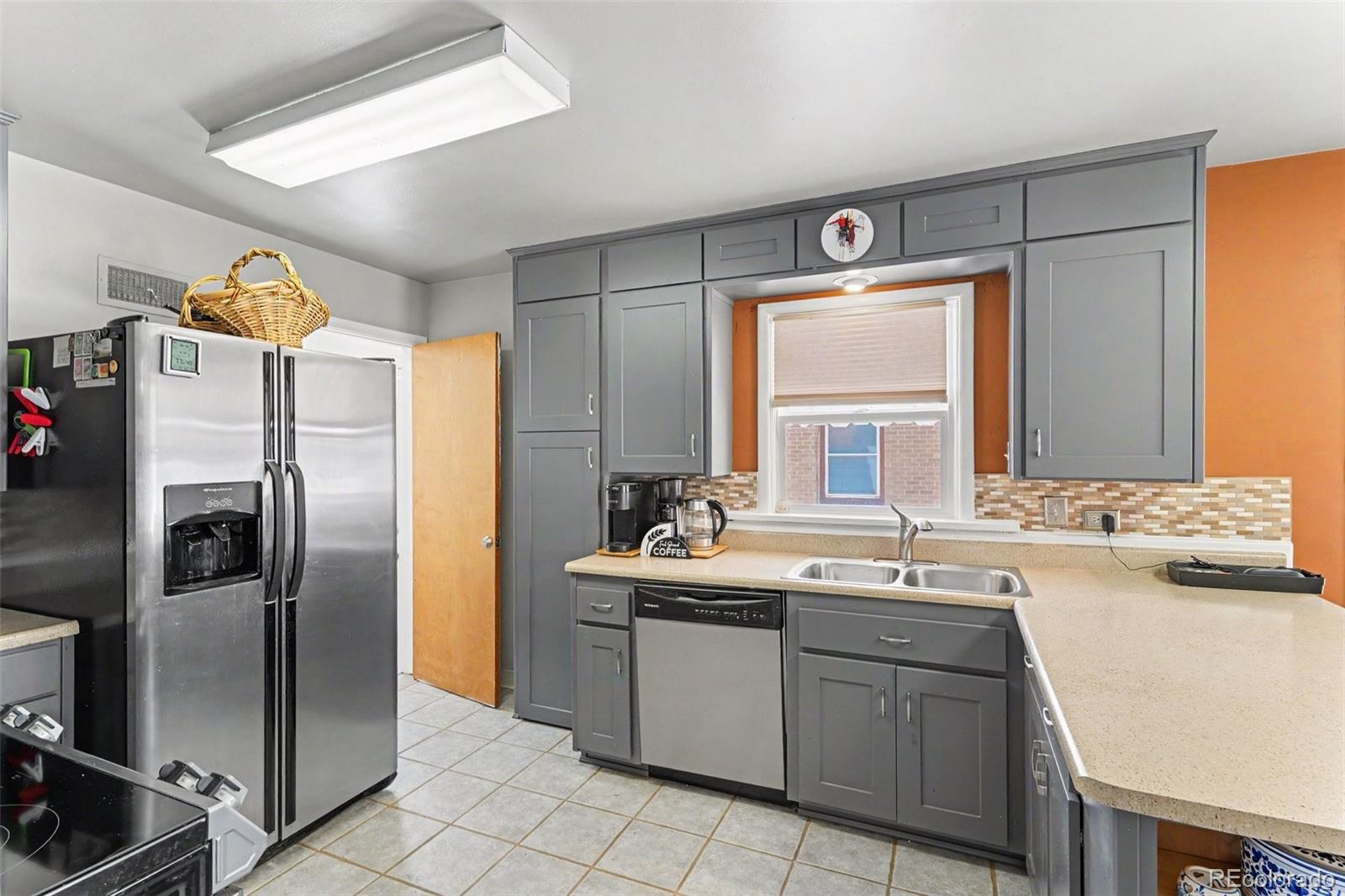 MLS Image #6 for 1385  dayton street,aurora, Colorado
