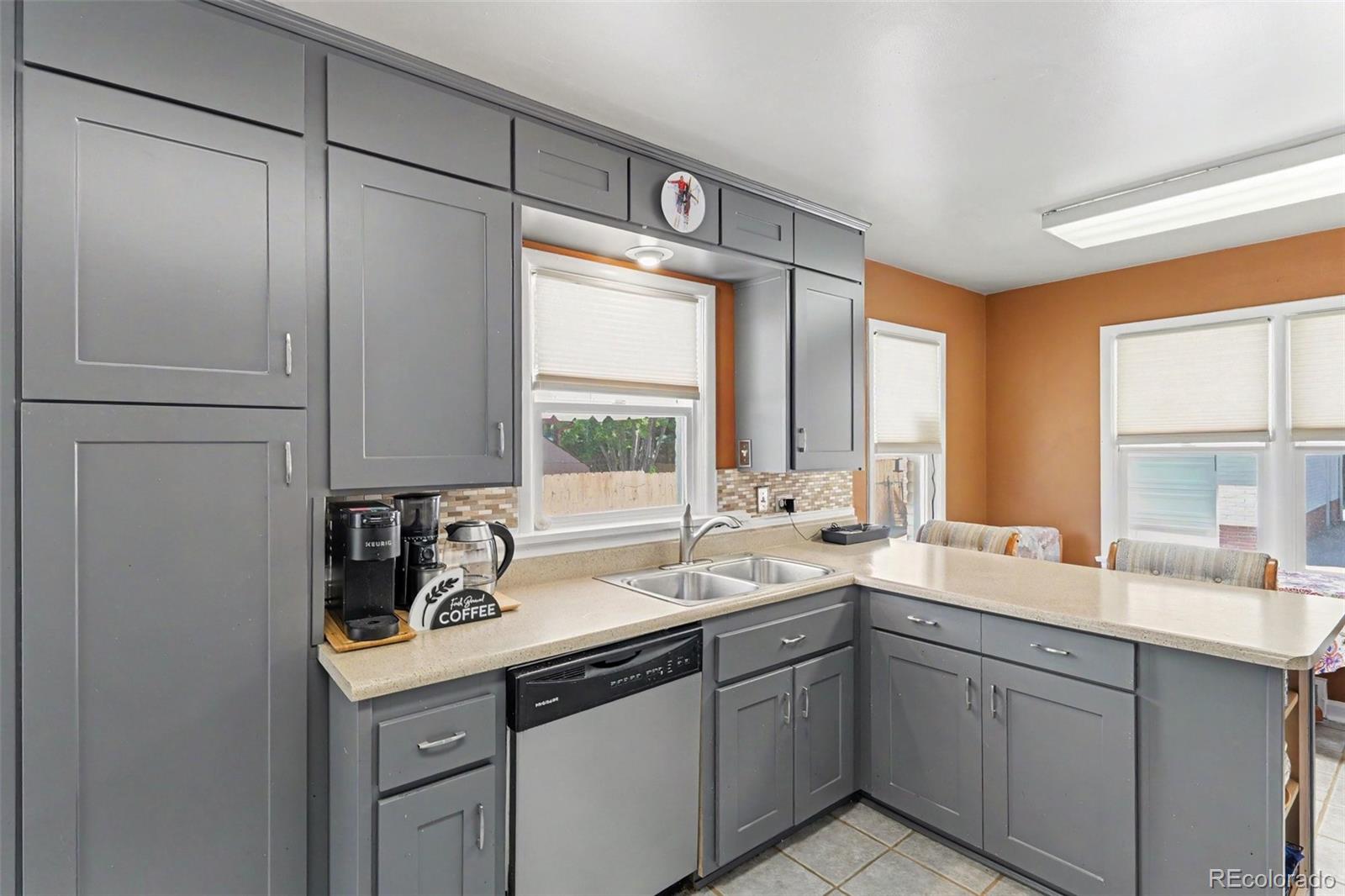 MLS Image #7 for 1385  dayton street,aurora, Colorado