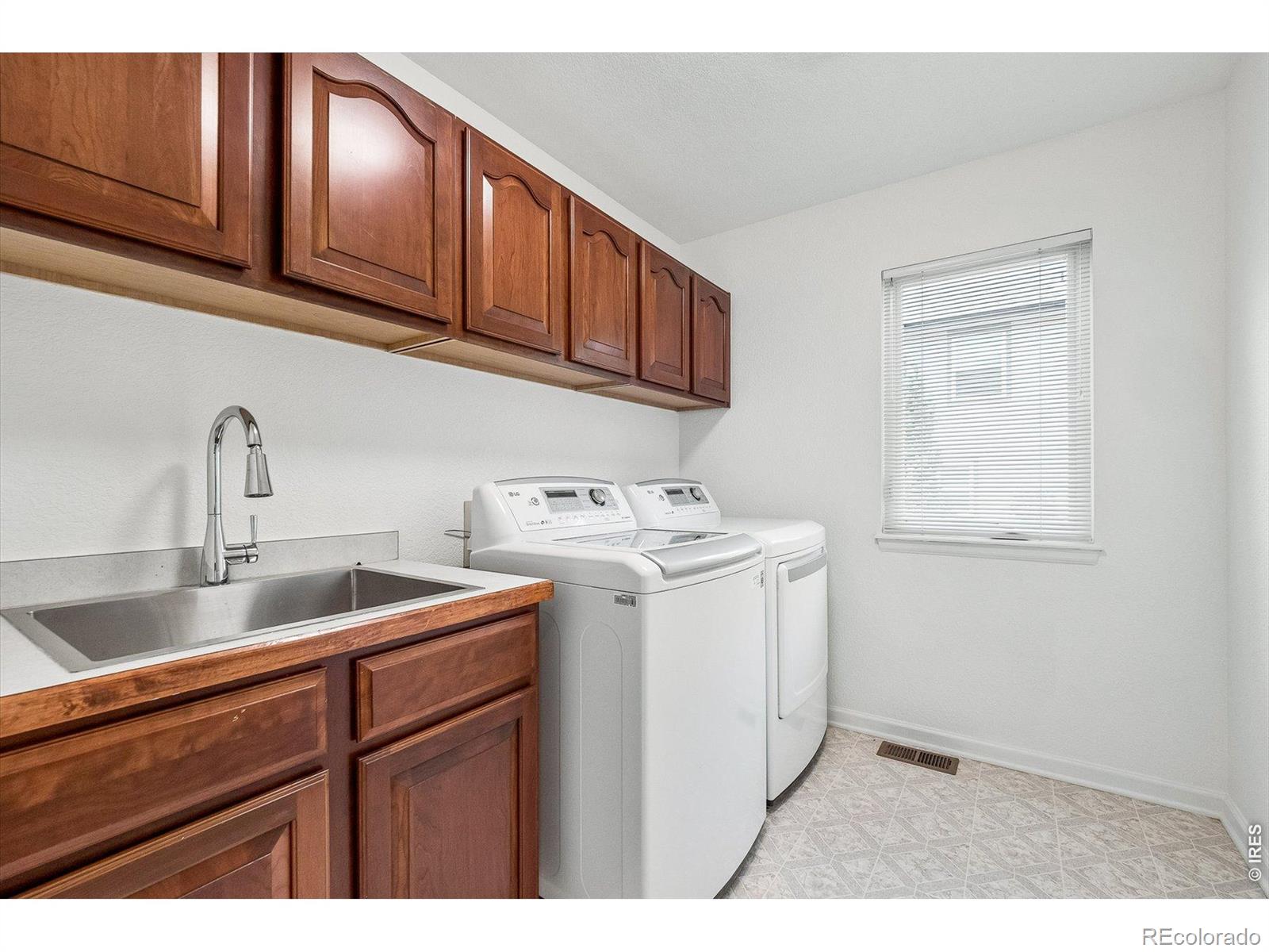 MLS Image #29 for 6129 s newark way,englewood, Colorado