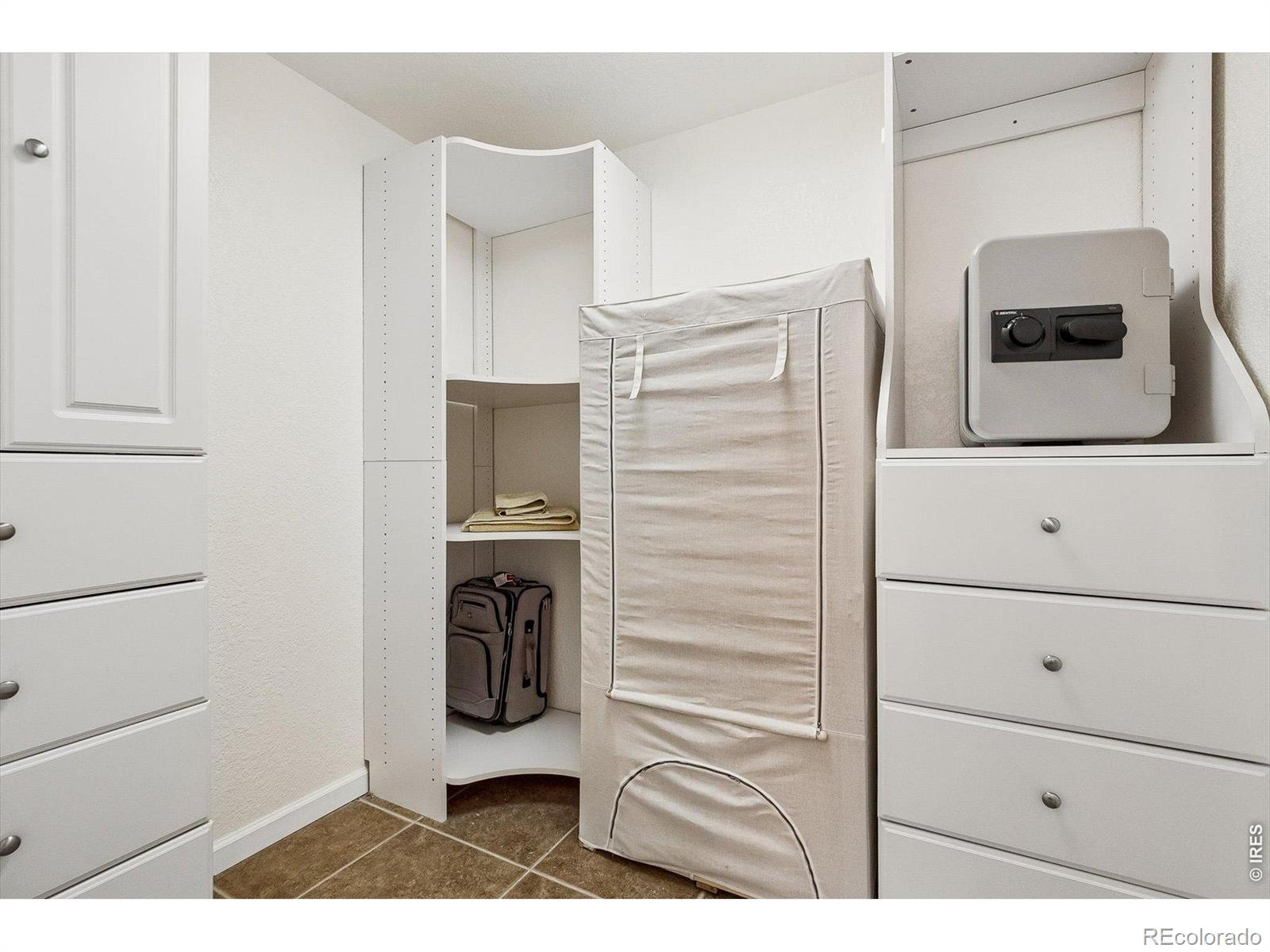 MLS Image #35 for 6129 s newark way,englewood, Colorado