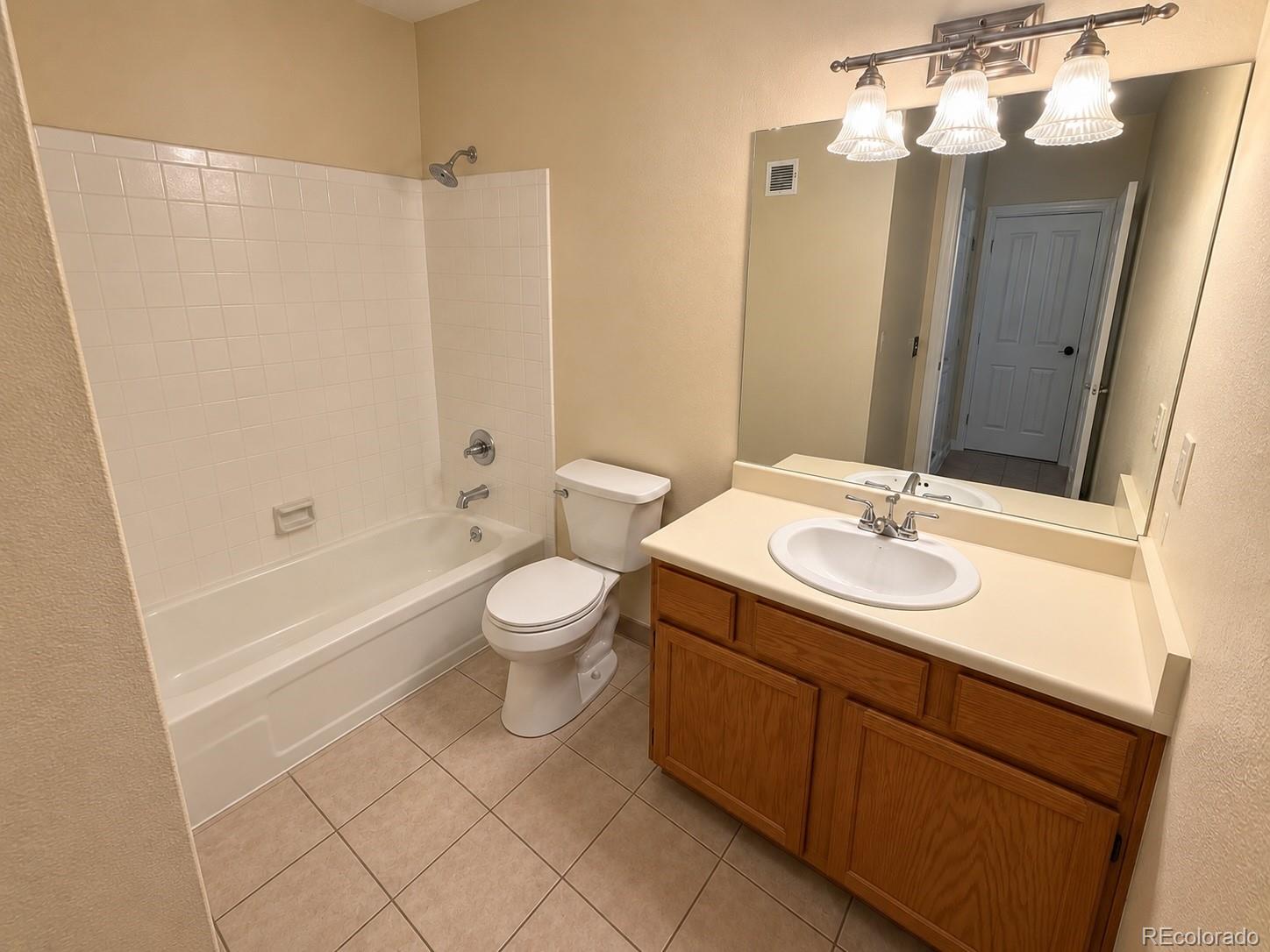MLS Image #14 for 12015 e harvard avenue,aurora, Colorado
