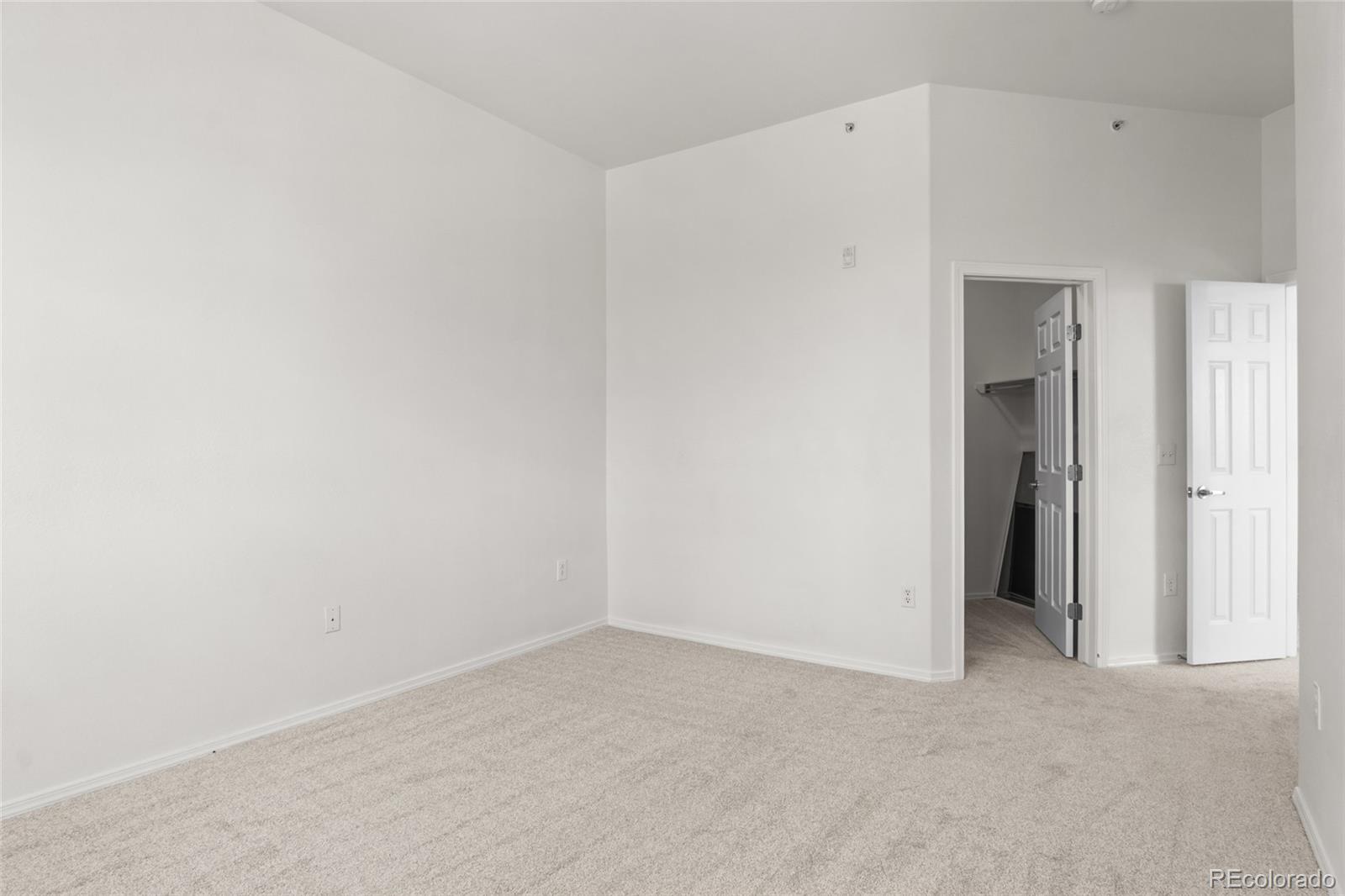 MLS Image #16 for 8420  canyon rim trail,englewood, Colorado