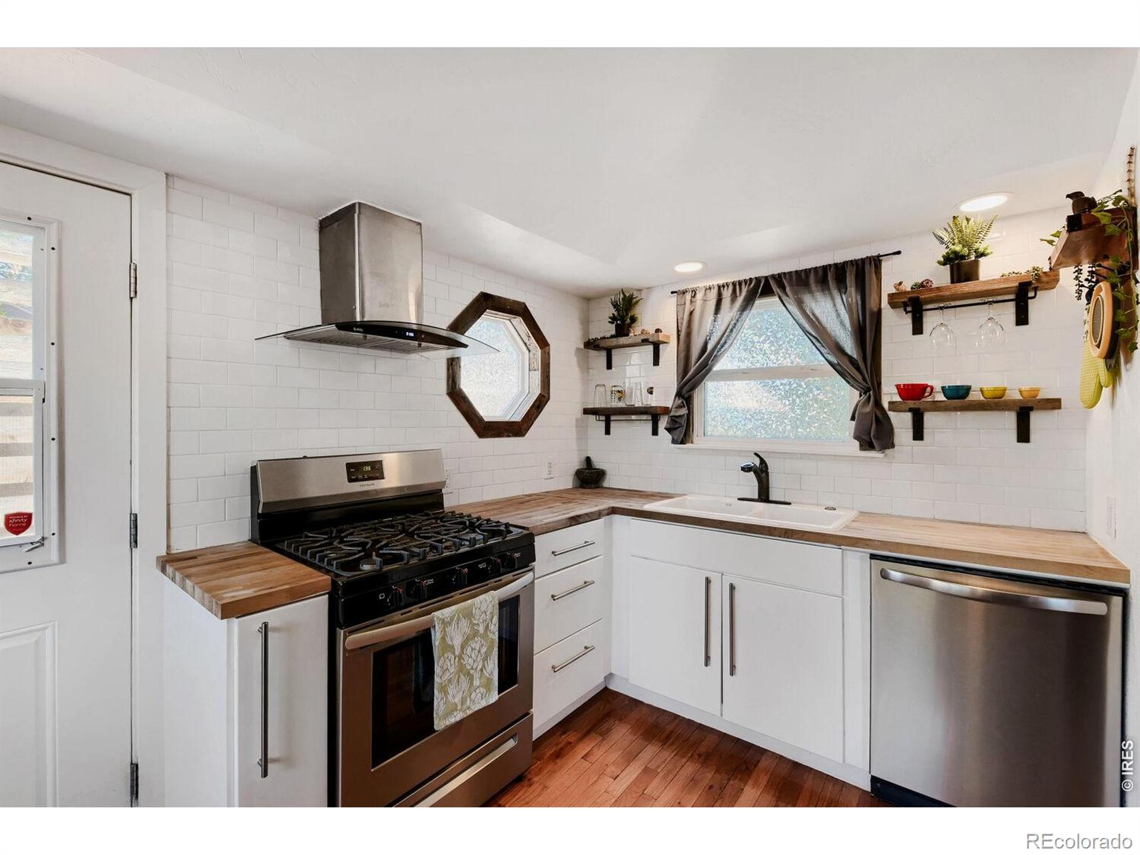 MLS Image #10 for 301  4th street,frederick, Colorado