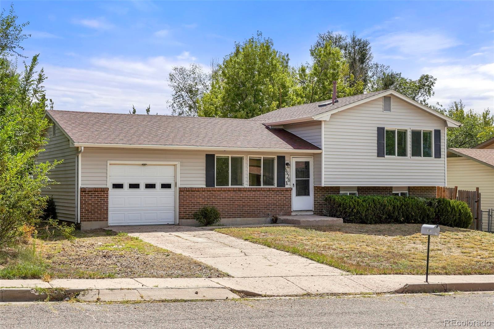 MLS Image #1 for 6926  millbrook circle,colorado springs, Colorado