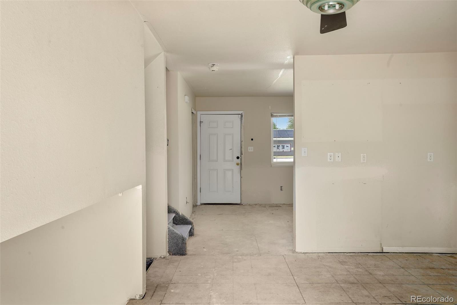 MLS Image #11 for 6926  millbrook circle,colorado springs, Colorado