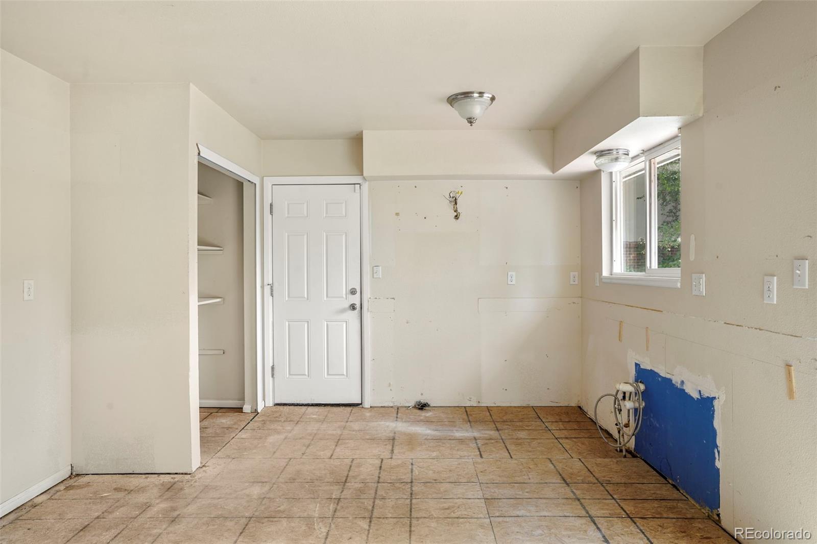 MLS Image #12 for 6926  millbrook circle,colorado springs, Colorado