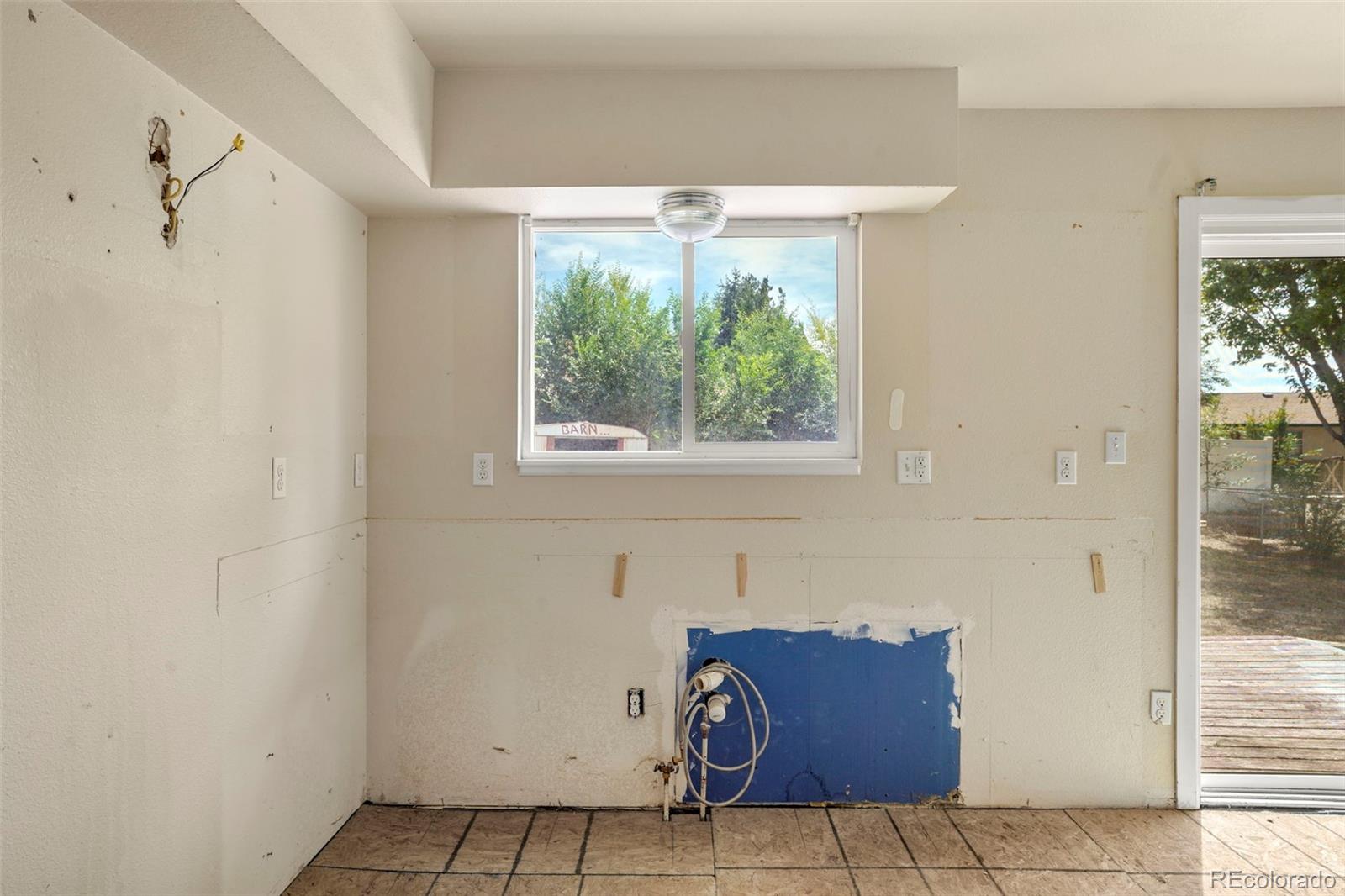 MLS Image #13 for 6926  millbrook circle,colorado springs, Colorado