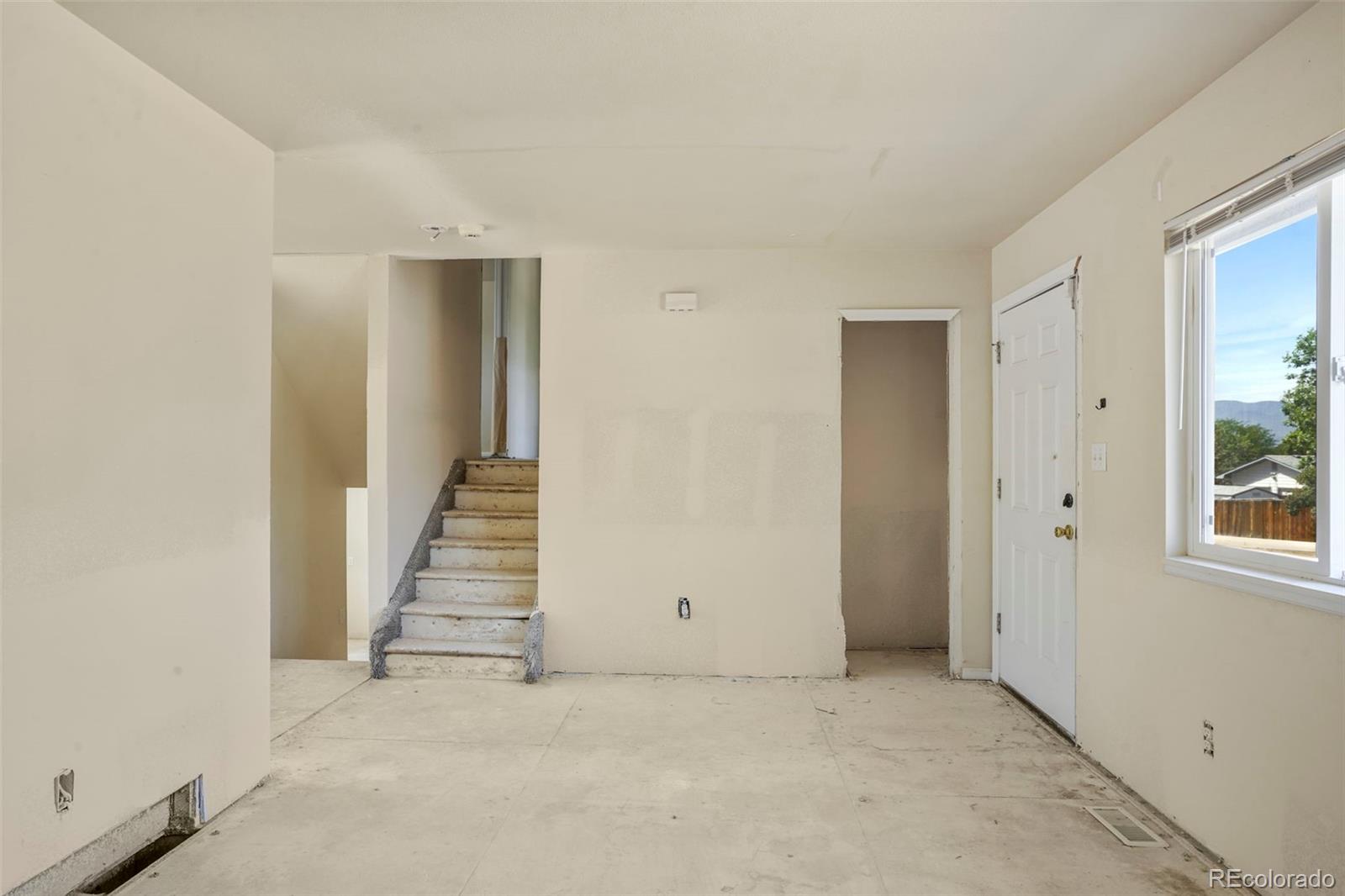 MLS Image #8 for 6926  millbrook circle,colorado springs, Colorado