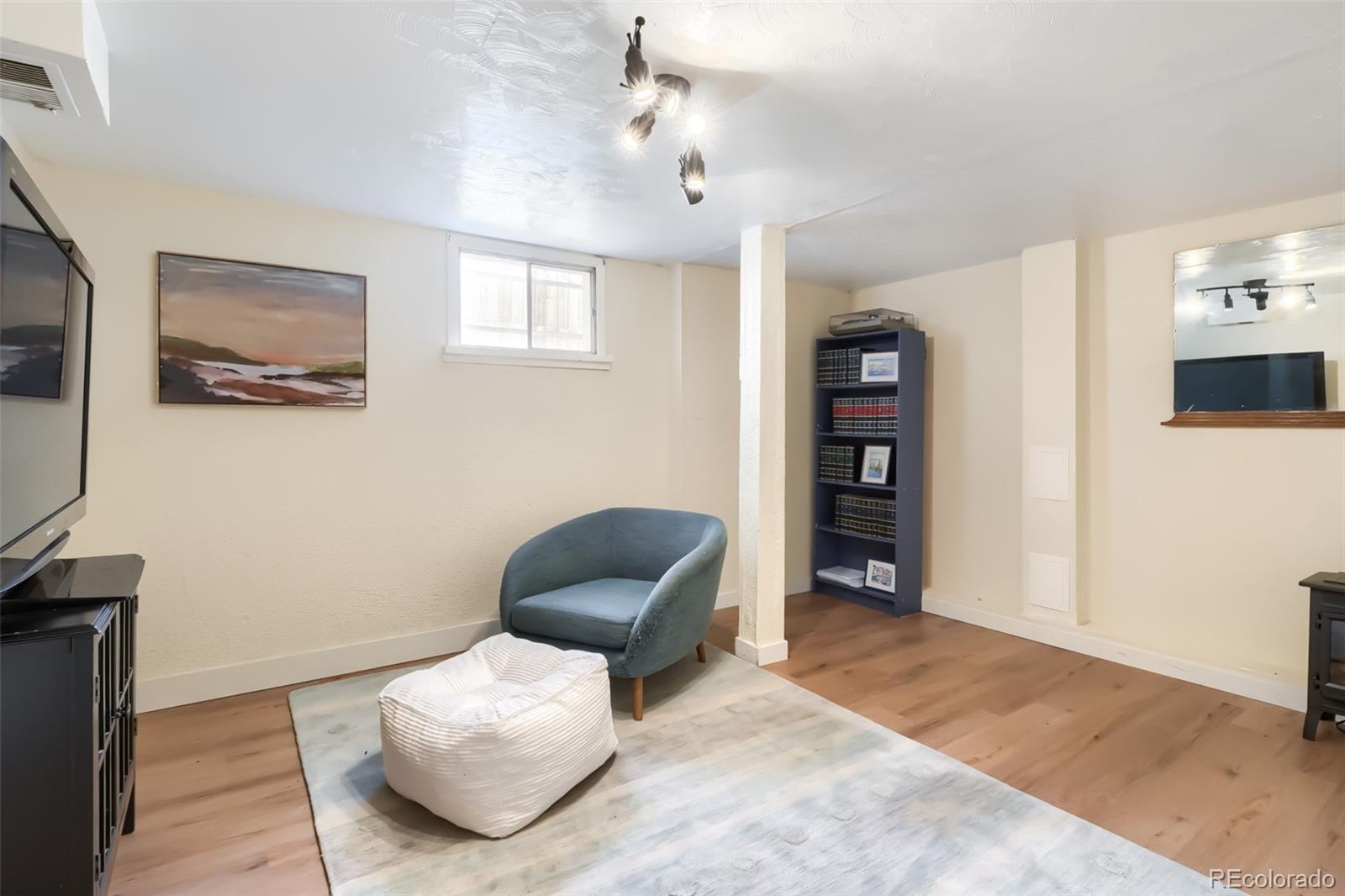 MLS Image #16 for 235 s irving street,denver, Colorado