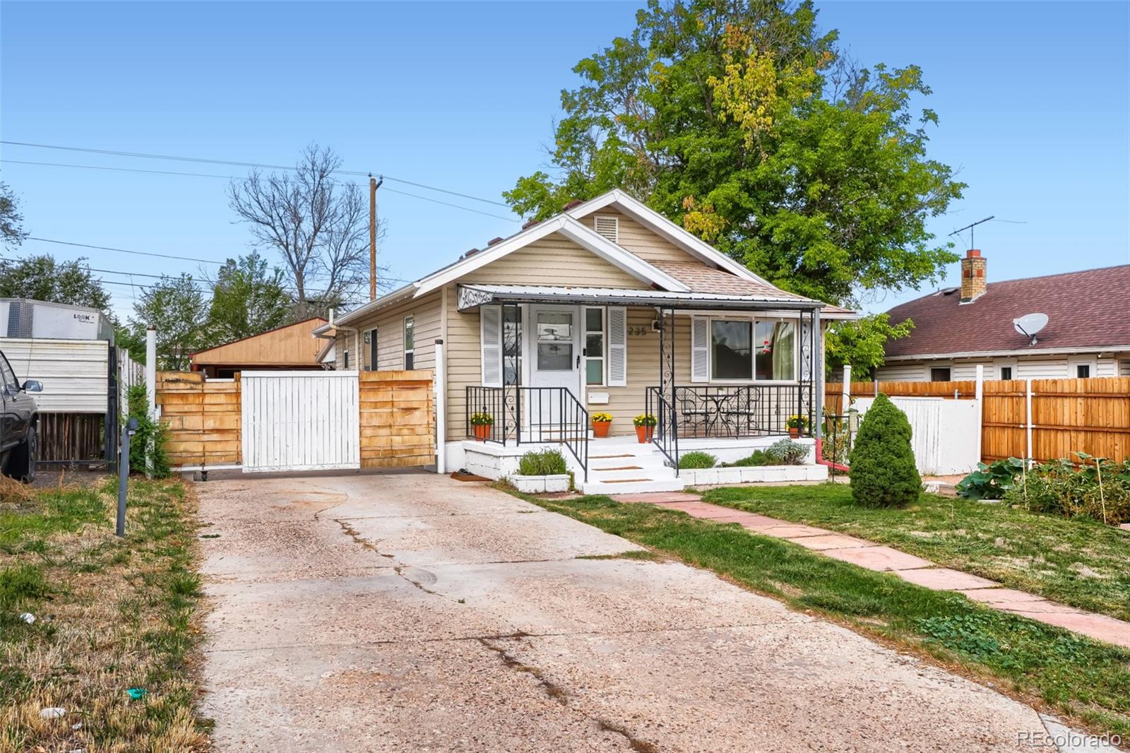 MLS Image #2 for 235 s irving street,denver, Colorado