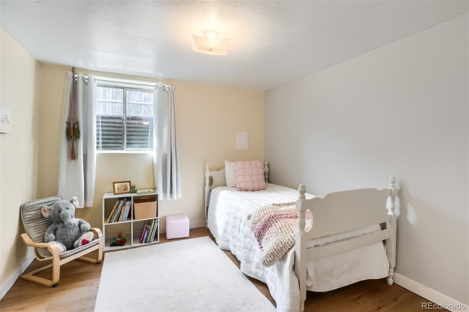 MLS Image #20 for 235 s irving street,denver, Colorado