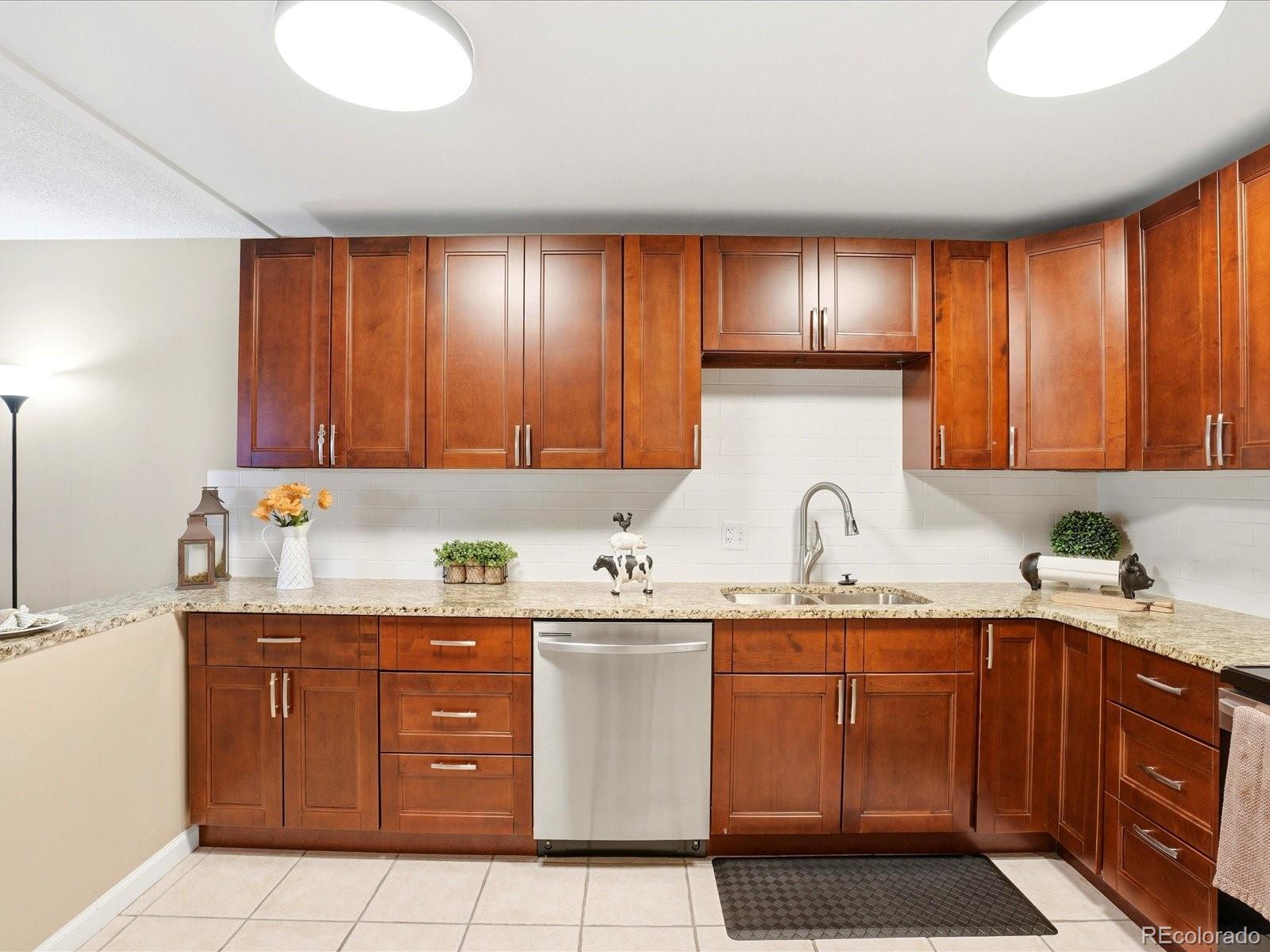 MLS Image #6 for 595 s alton way 7a,denver, Colorado