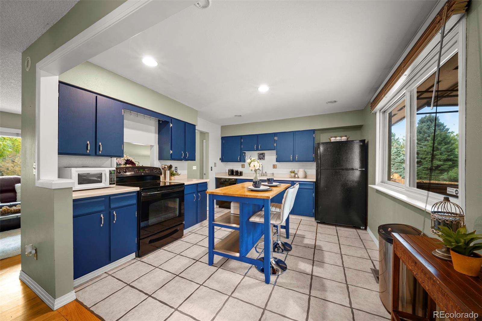 MLS Image #12 for 8673 w swarthmore place,littleton, Colorado