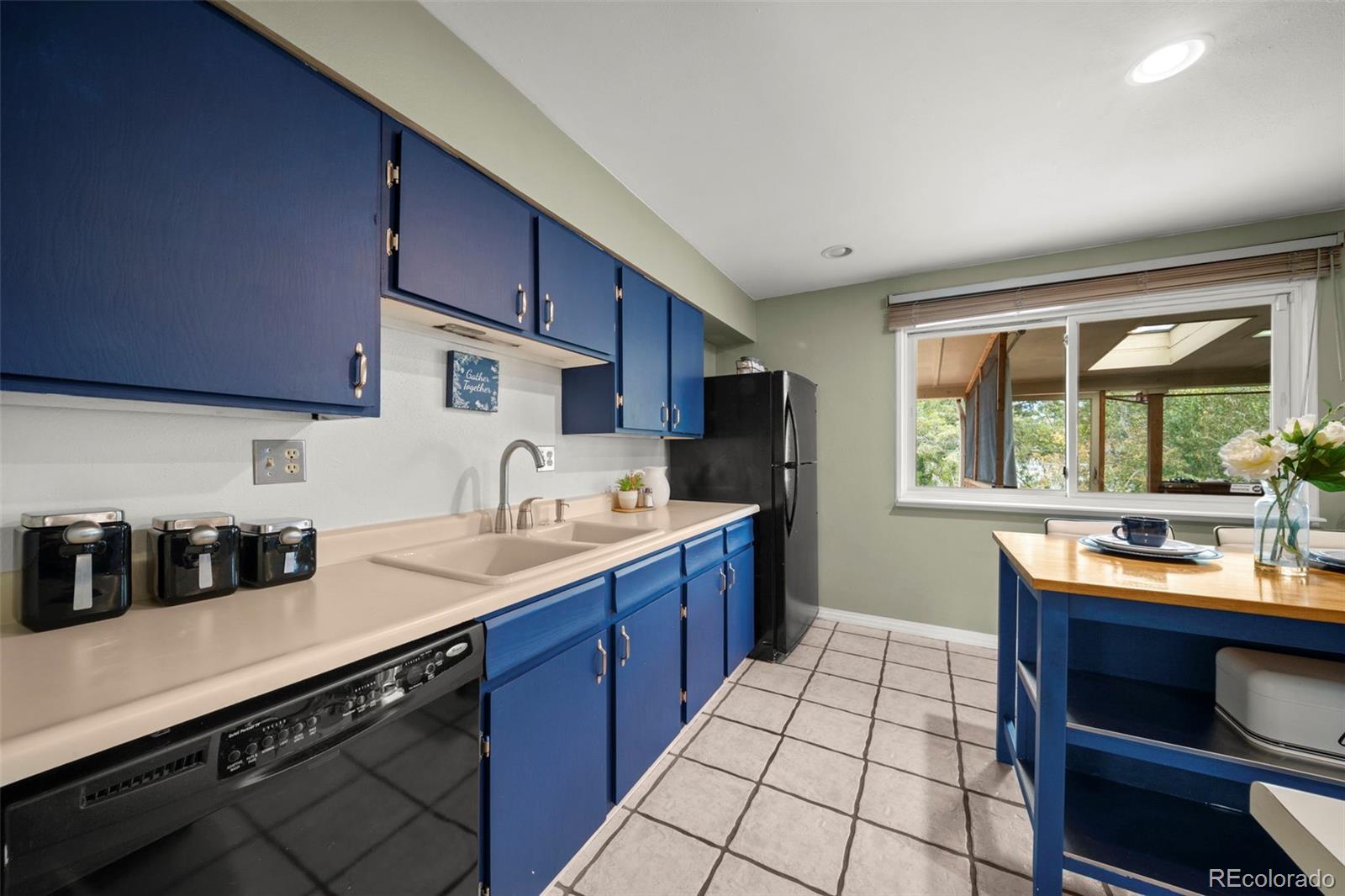 MLS Image #14 for 8673 w swarthmore place,littleton, Colorado
