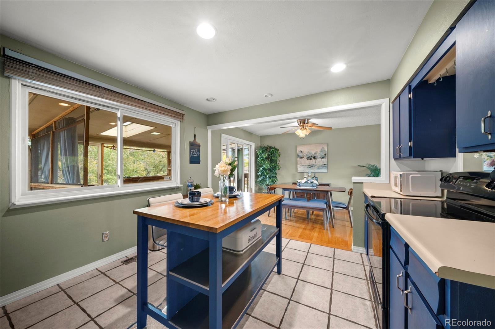 MLS Image #15 for 8673 w swarthmore place,littleton, Colorado