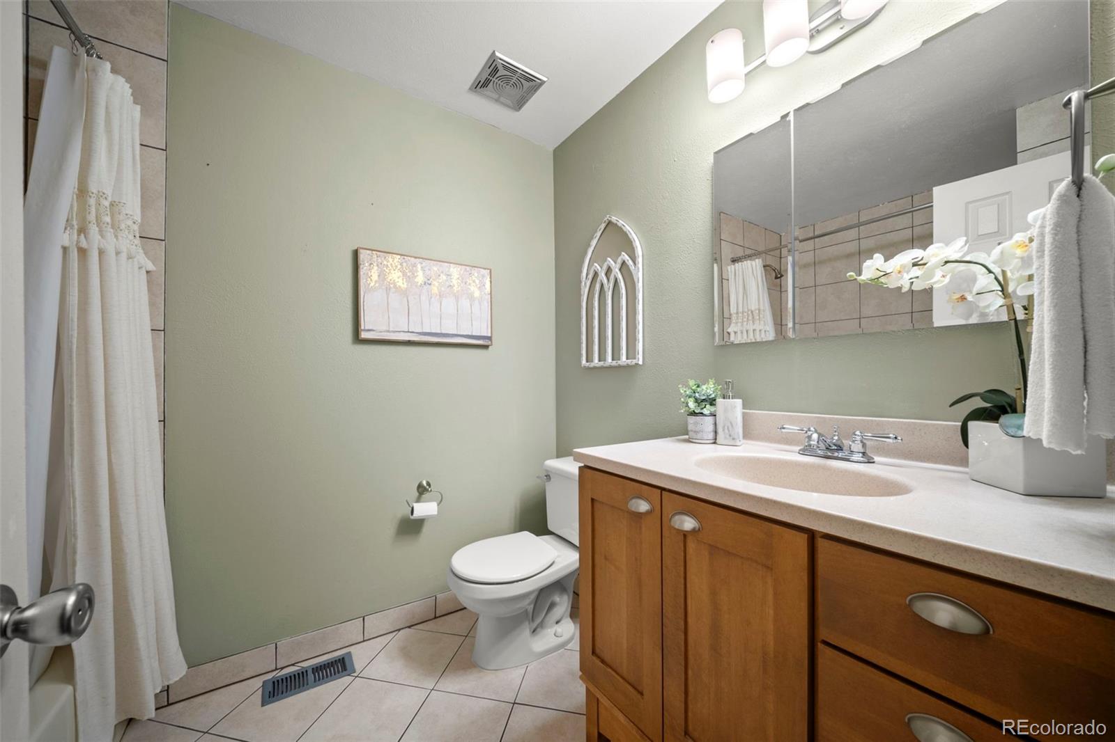 MLS Image #24 for 8673 w swarthmore place,littleton, Colorado