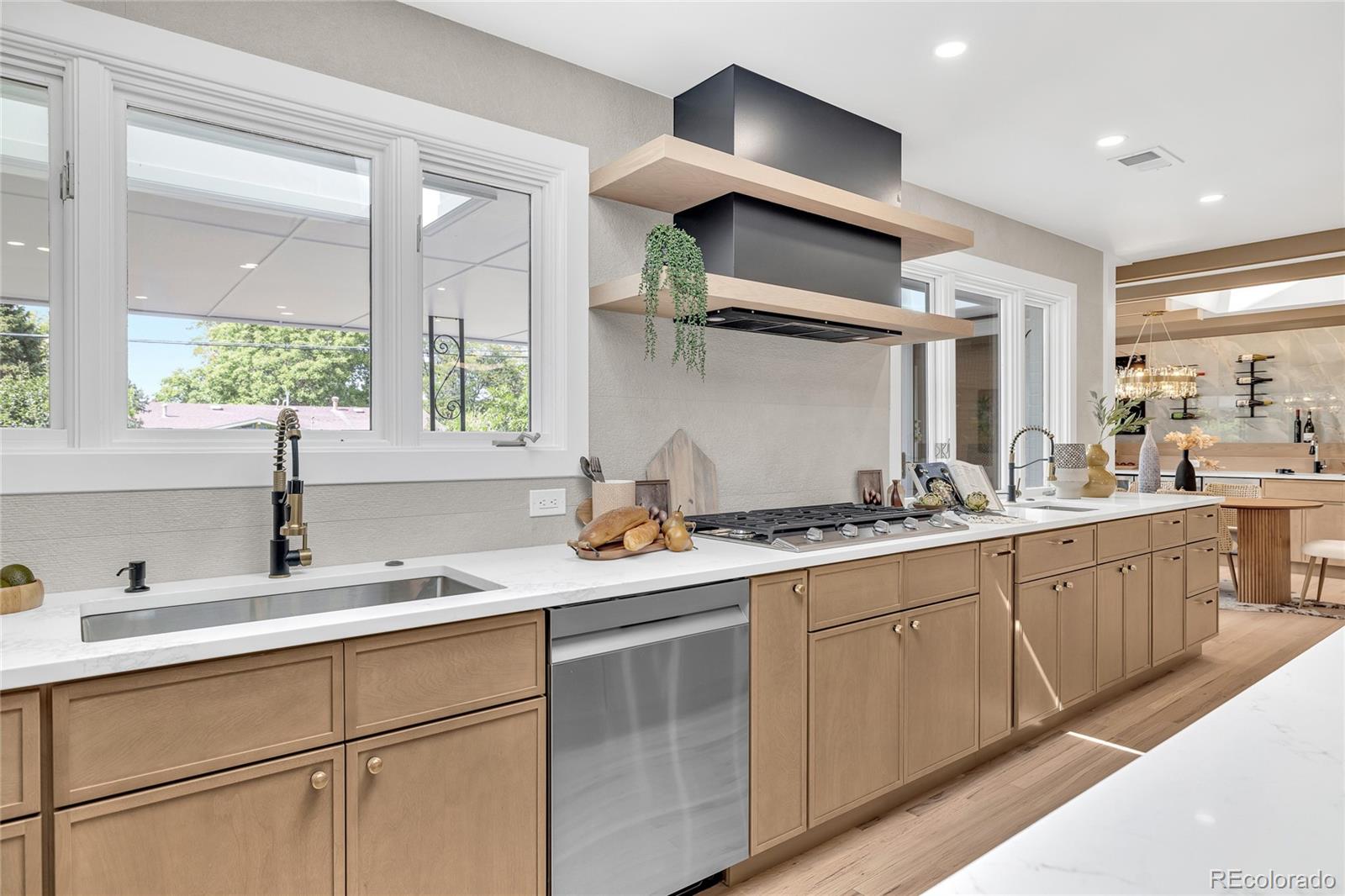 MLS Image #10 for 3735 s hibiscus way,denver, Colorado