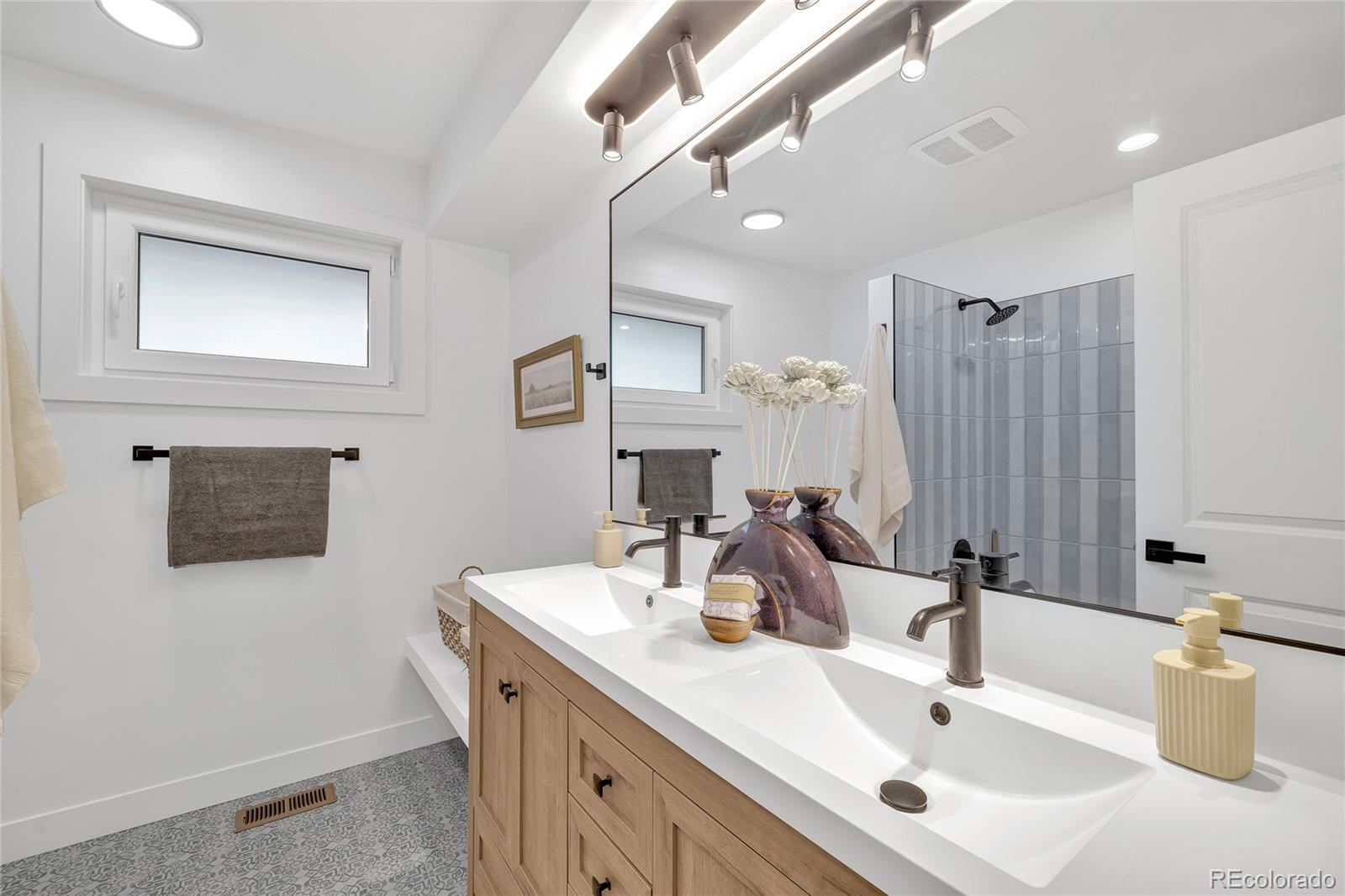 MLS Image #29 for 3735 s hibiscus way,denver, Colorado