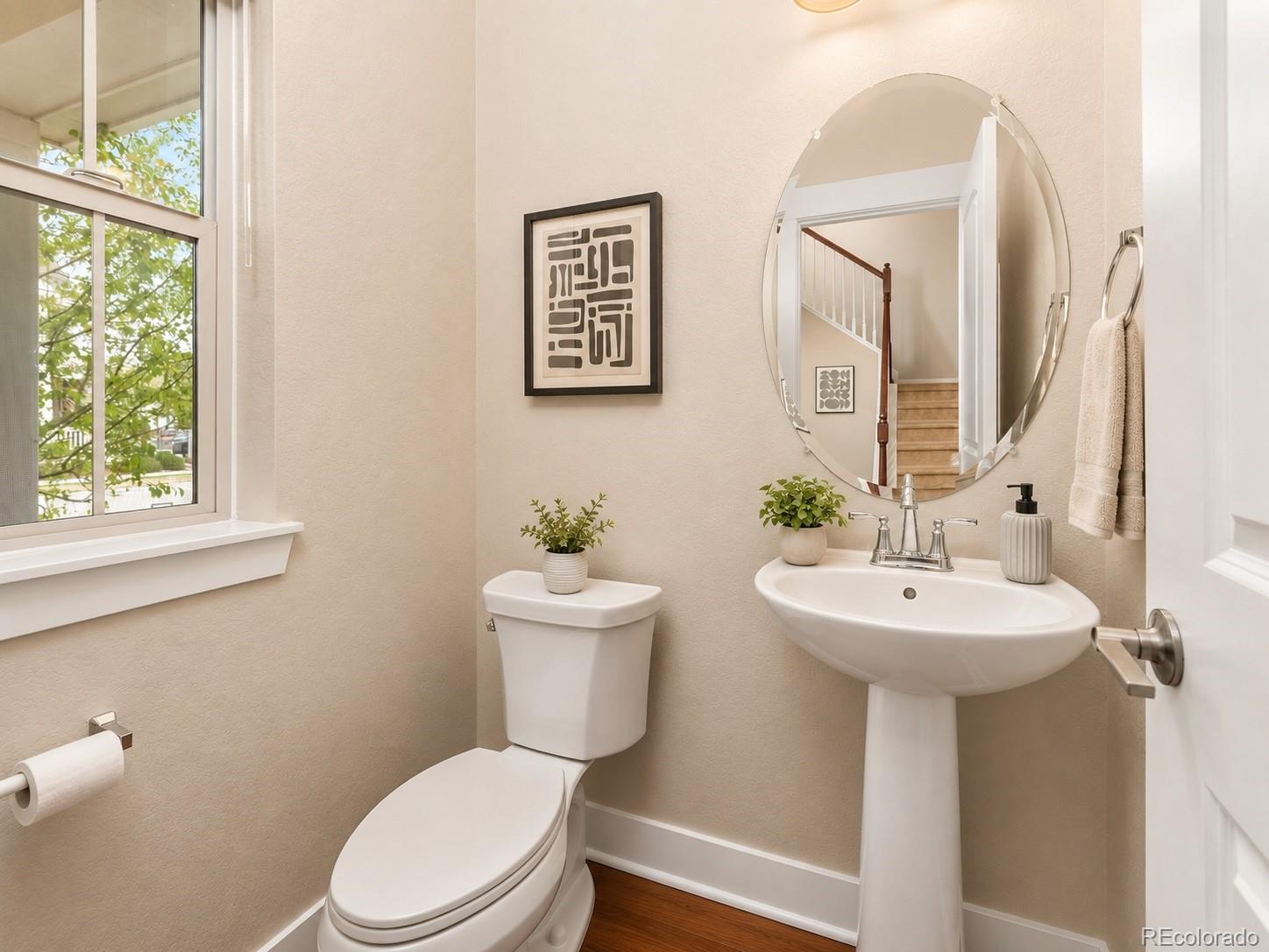 MLS Image #13 for 10080 e 59th drive,denver, Colorado